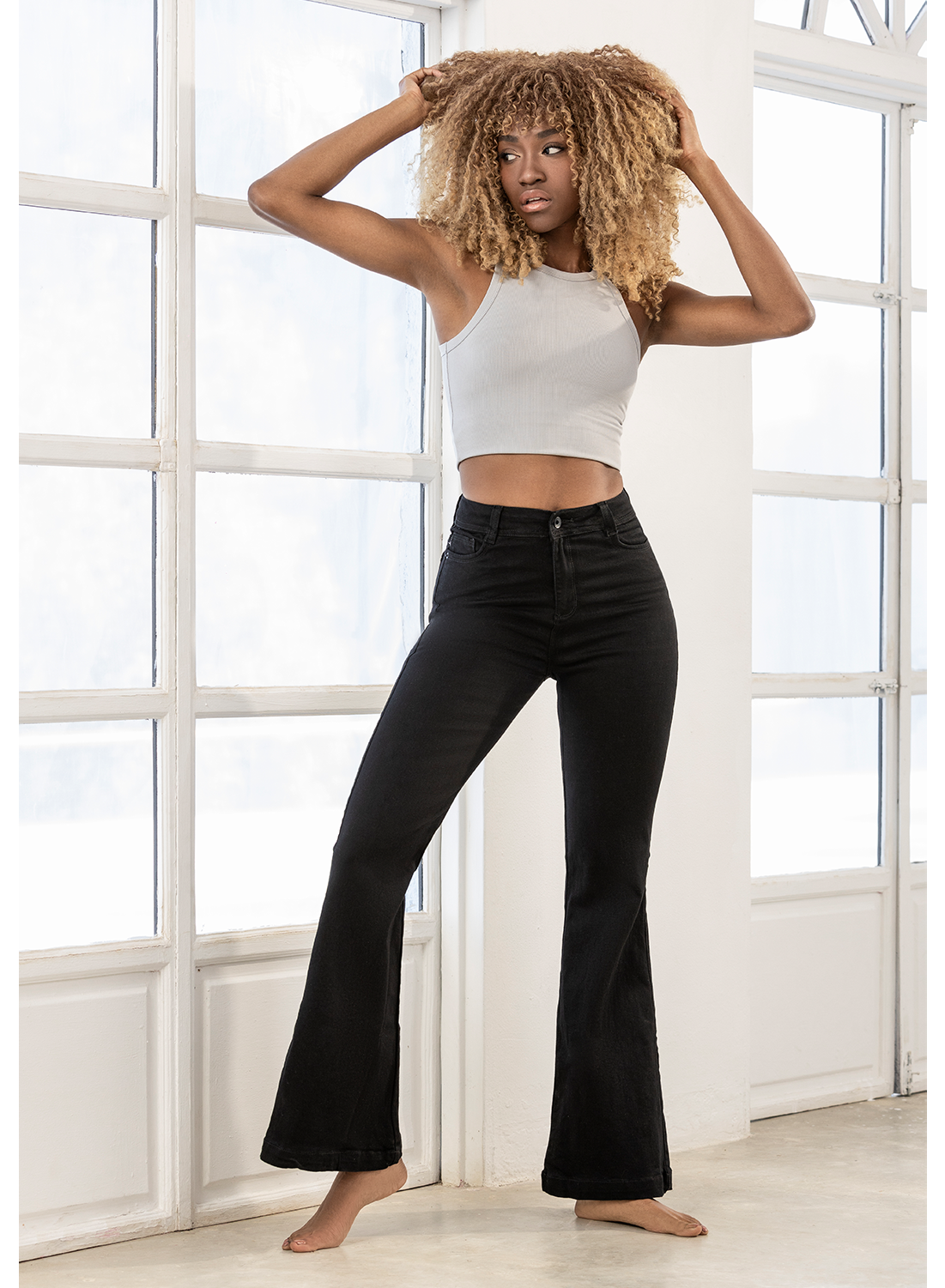 BLACK BOOTCUT JEANS