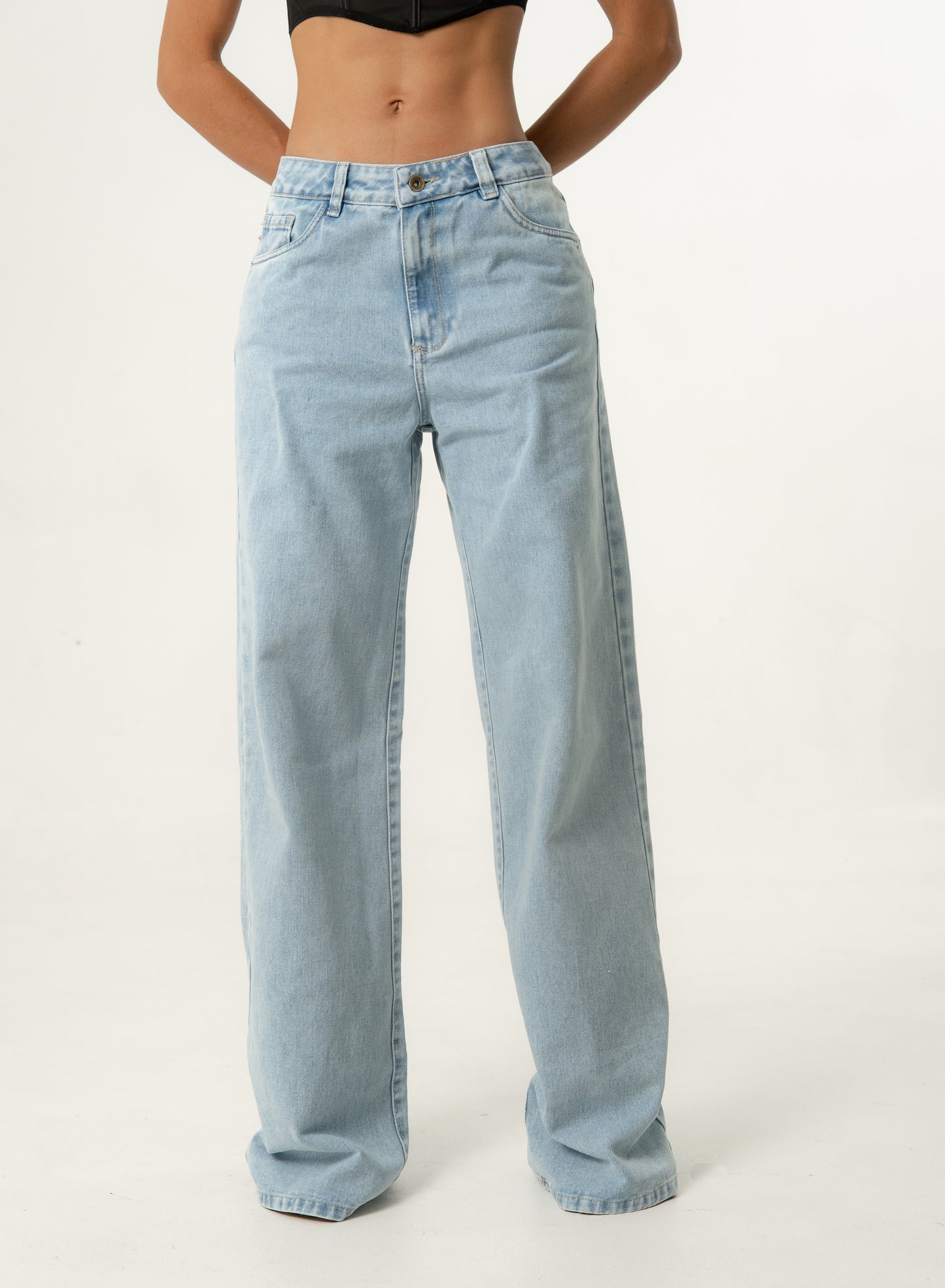 Women's Mid Rise denim Straight Jeans