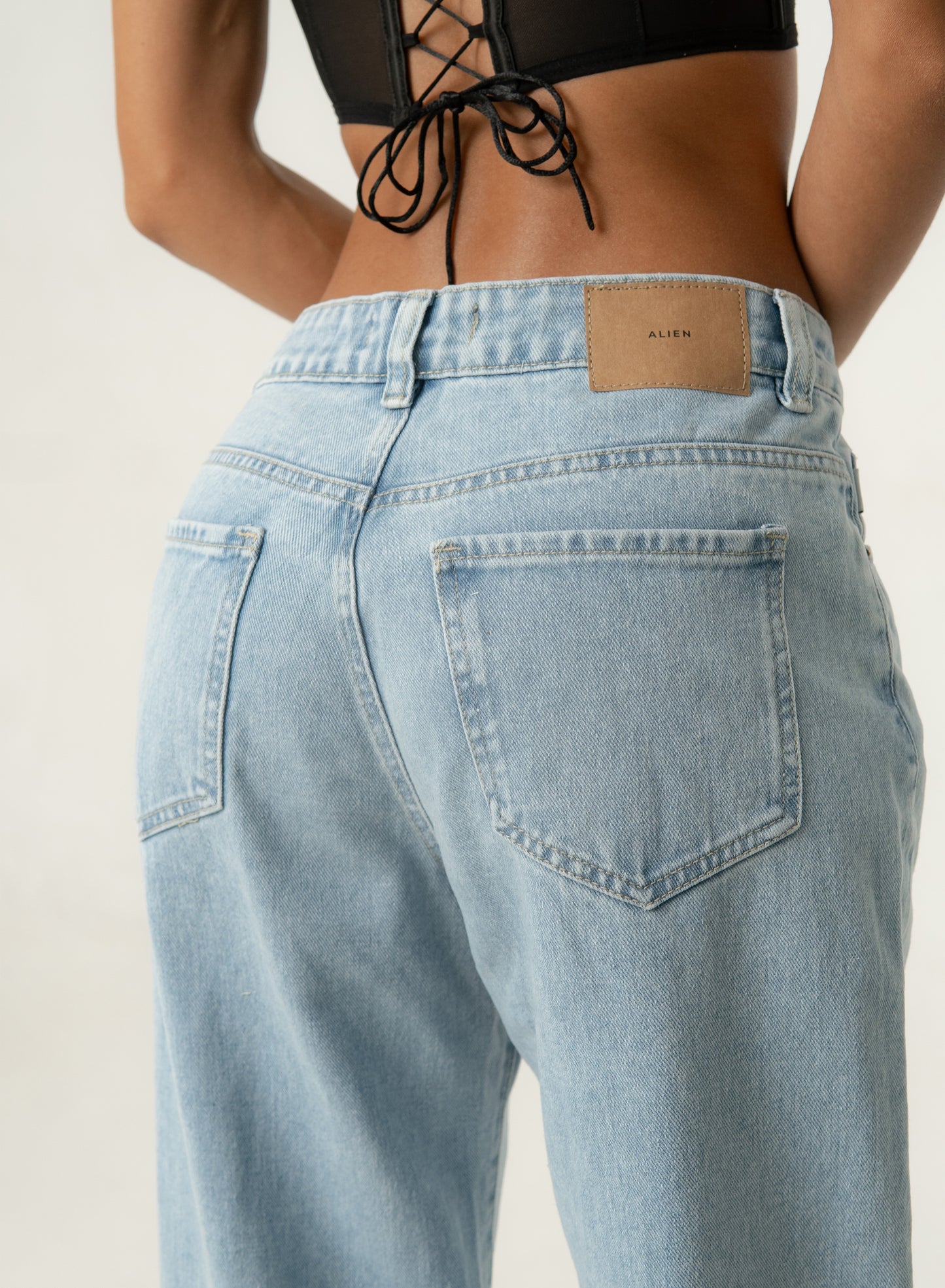 Women's Mid Rise Straight Jeans