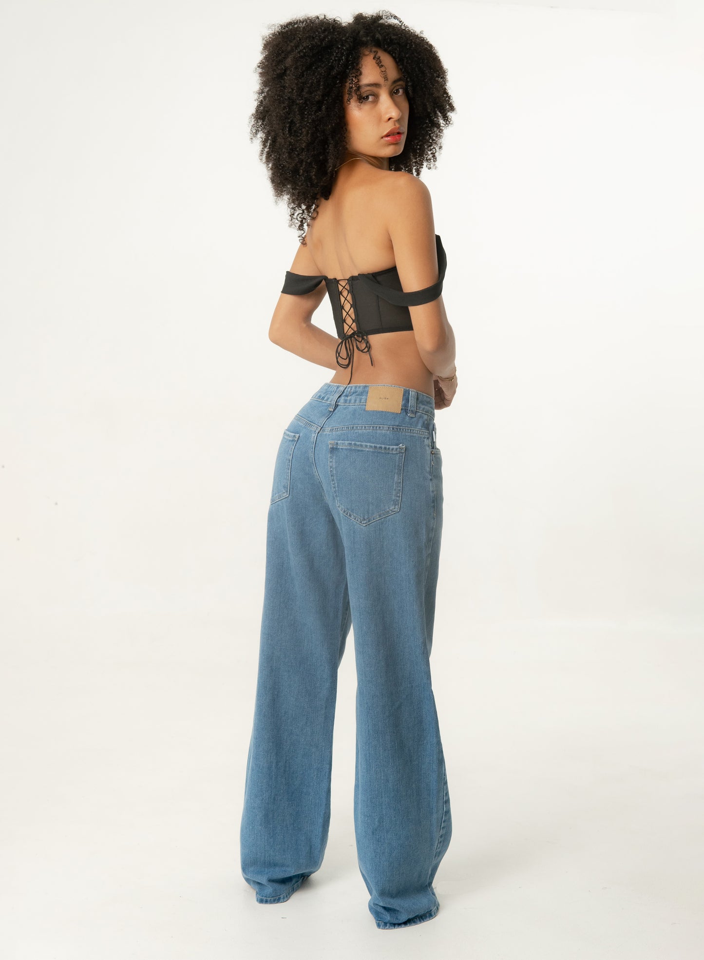 Women's Mid Rise Straight Jeans