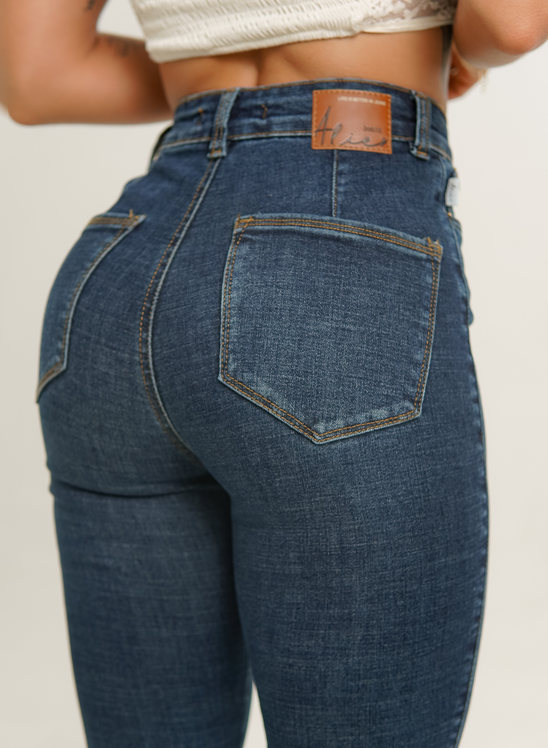 Women's High Rise Skinny Jeans