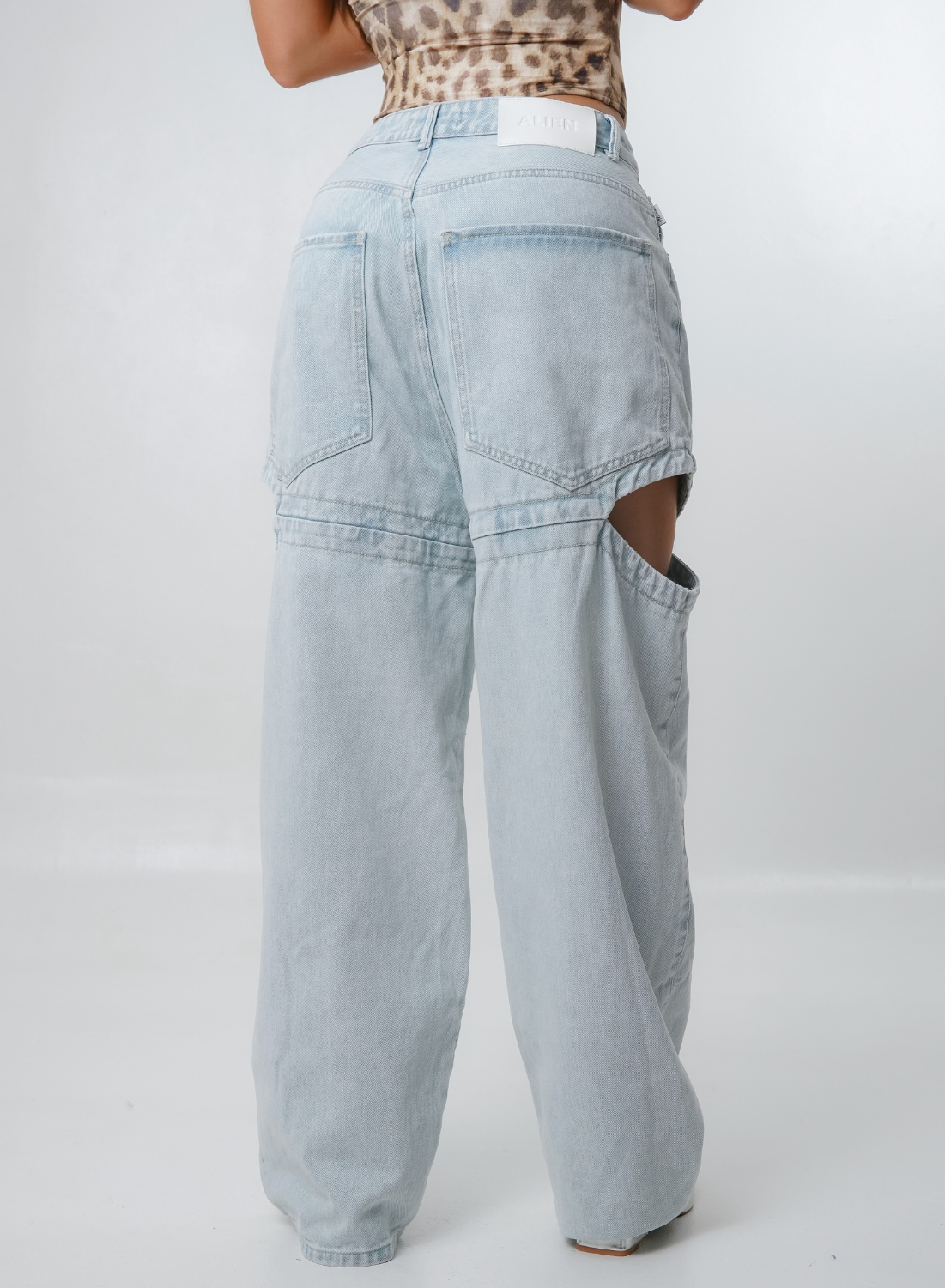 Women's Low Waist Barrel Jeans