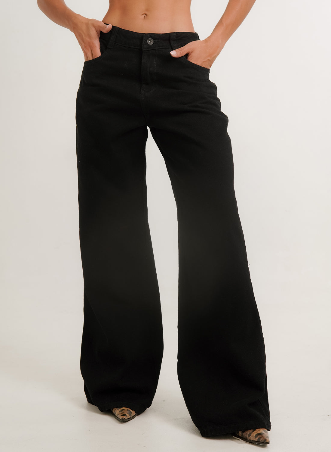 Low Rise Wide Leg Jeans