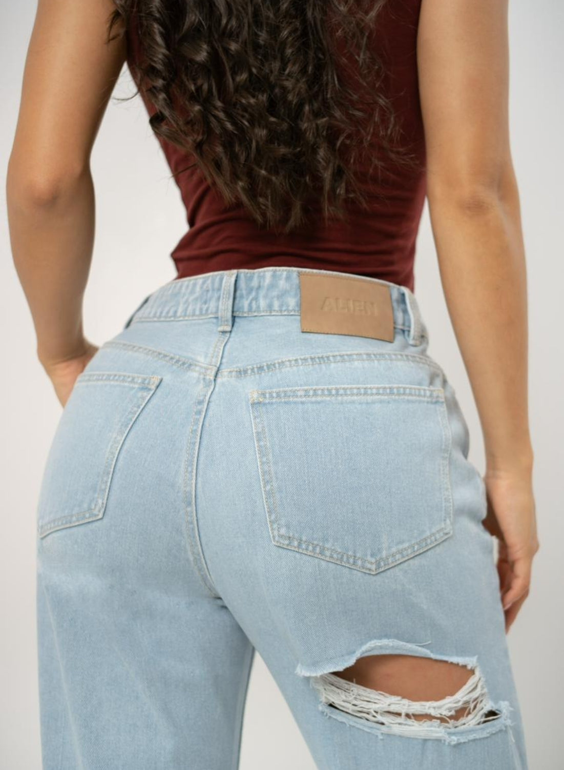 Women's Low Rise Boyfriend Jeans alien jeans