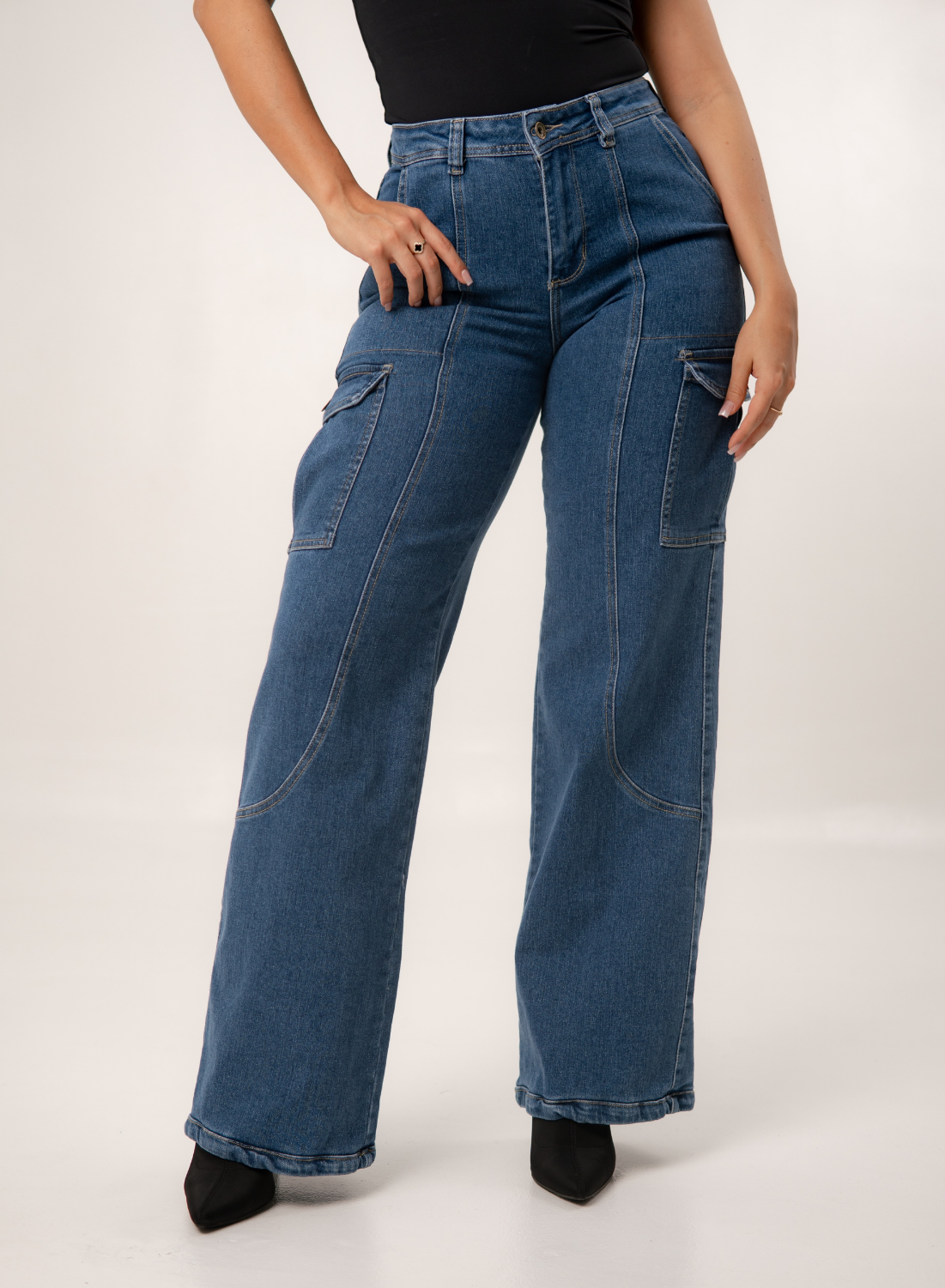 Mid Rise Cargo Alien Jeans