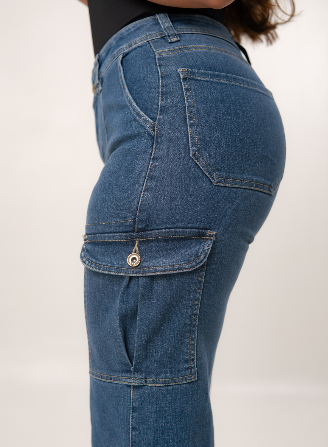 Mid Rise Cargo Alien Jeans