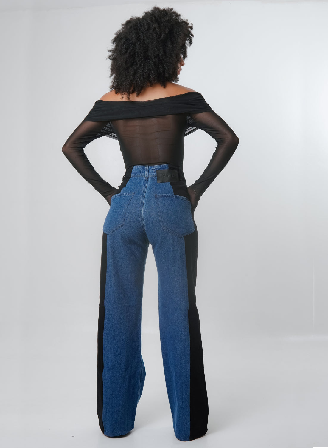 Women's Mid Rise Straight Alien Jeans