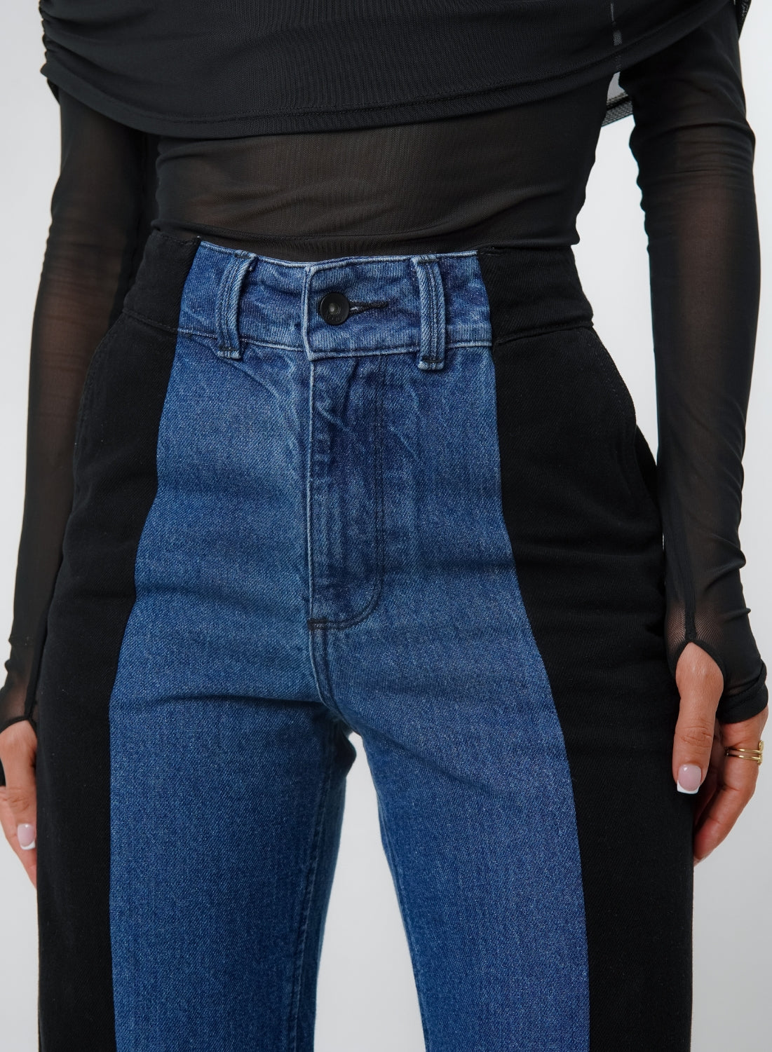 Women's Mid Rise Straight Jeans