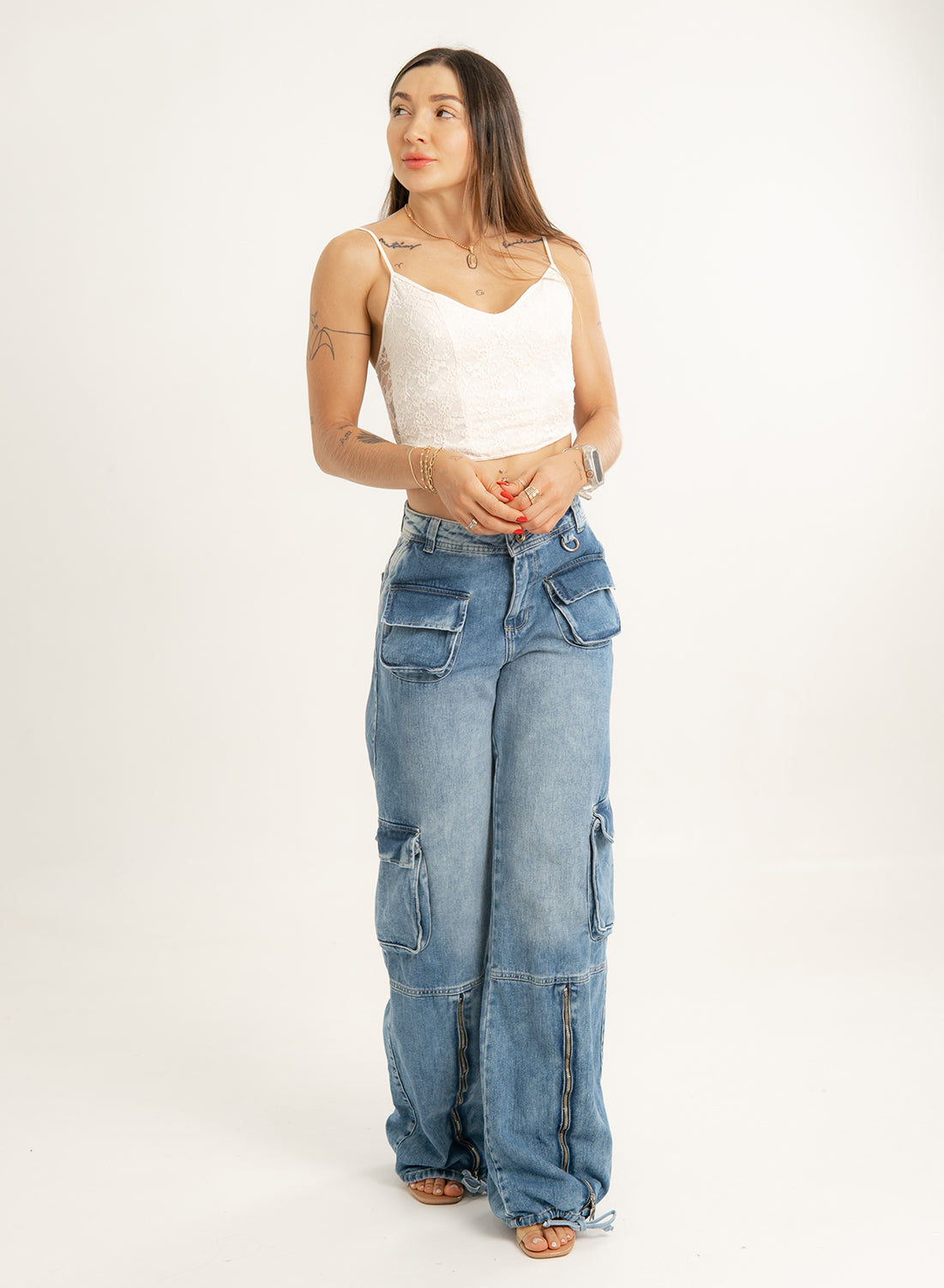 LOW RISE CARGO JEANS