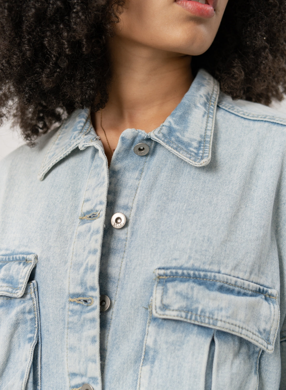 Carl - Women's Oversized Denim Jacket