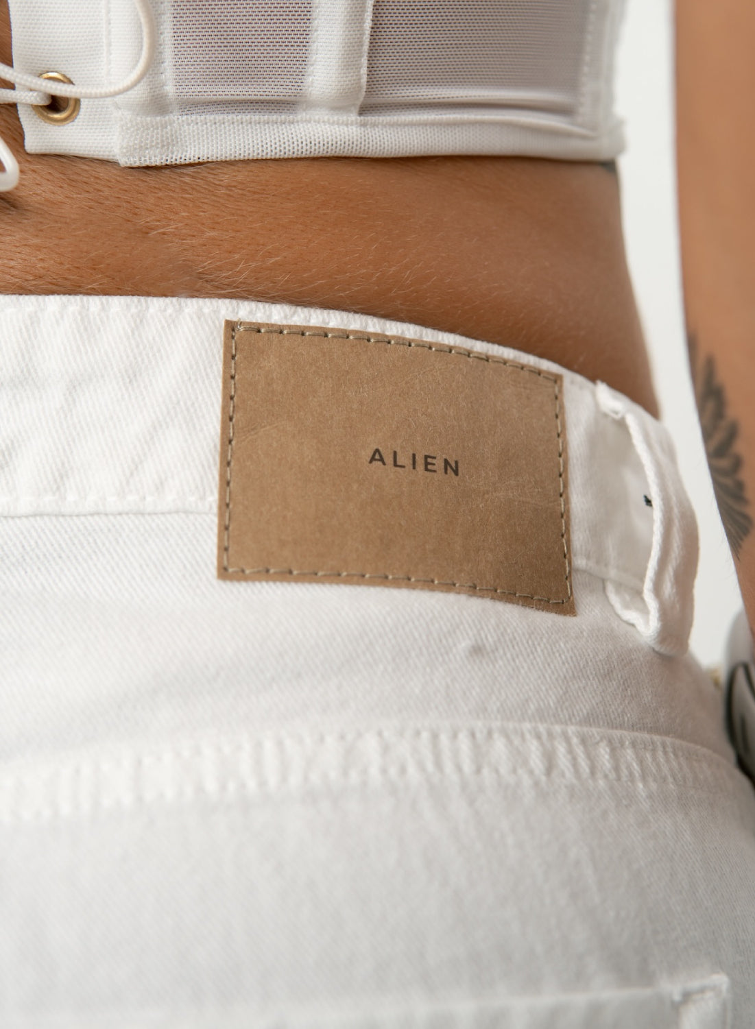 Women's Extra Long Low Rise White Alien Jeans Jorts