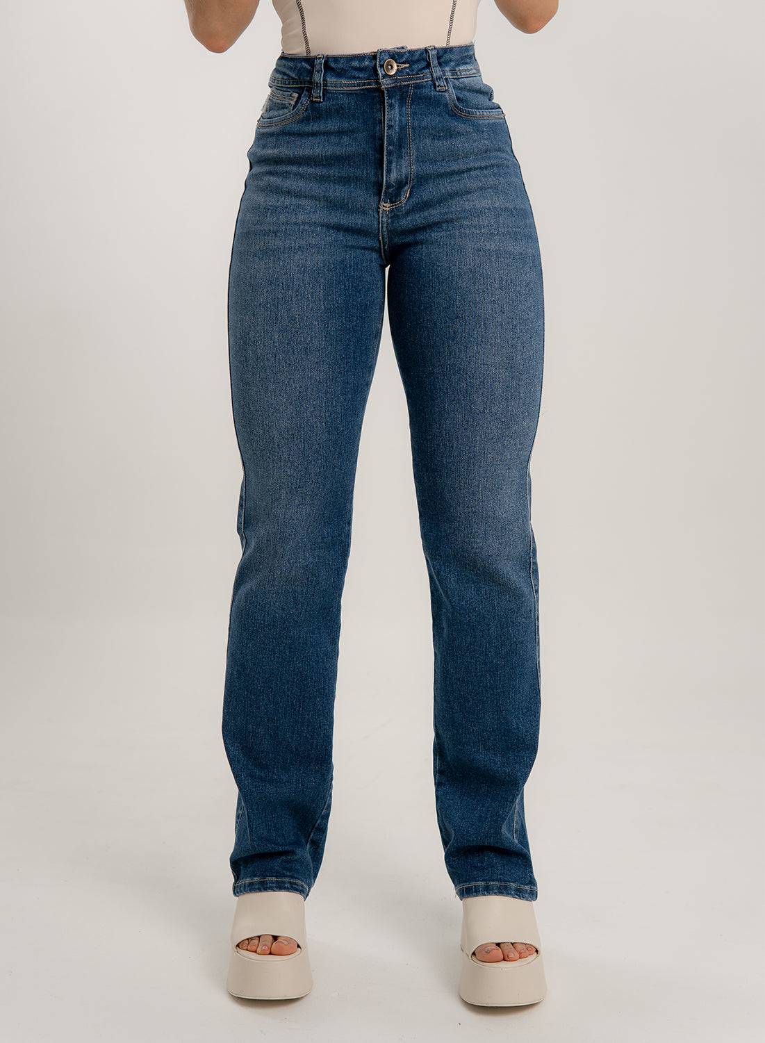 Mid Rise Mom Straight Jeans
