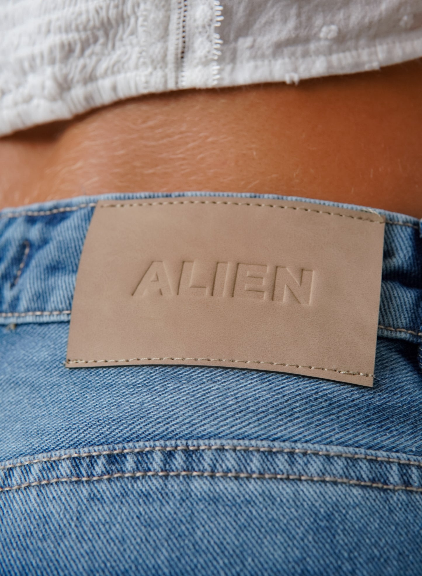 WIDE LEG RIPPED BLUE ALIEN JEANS