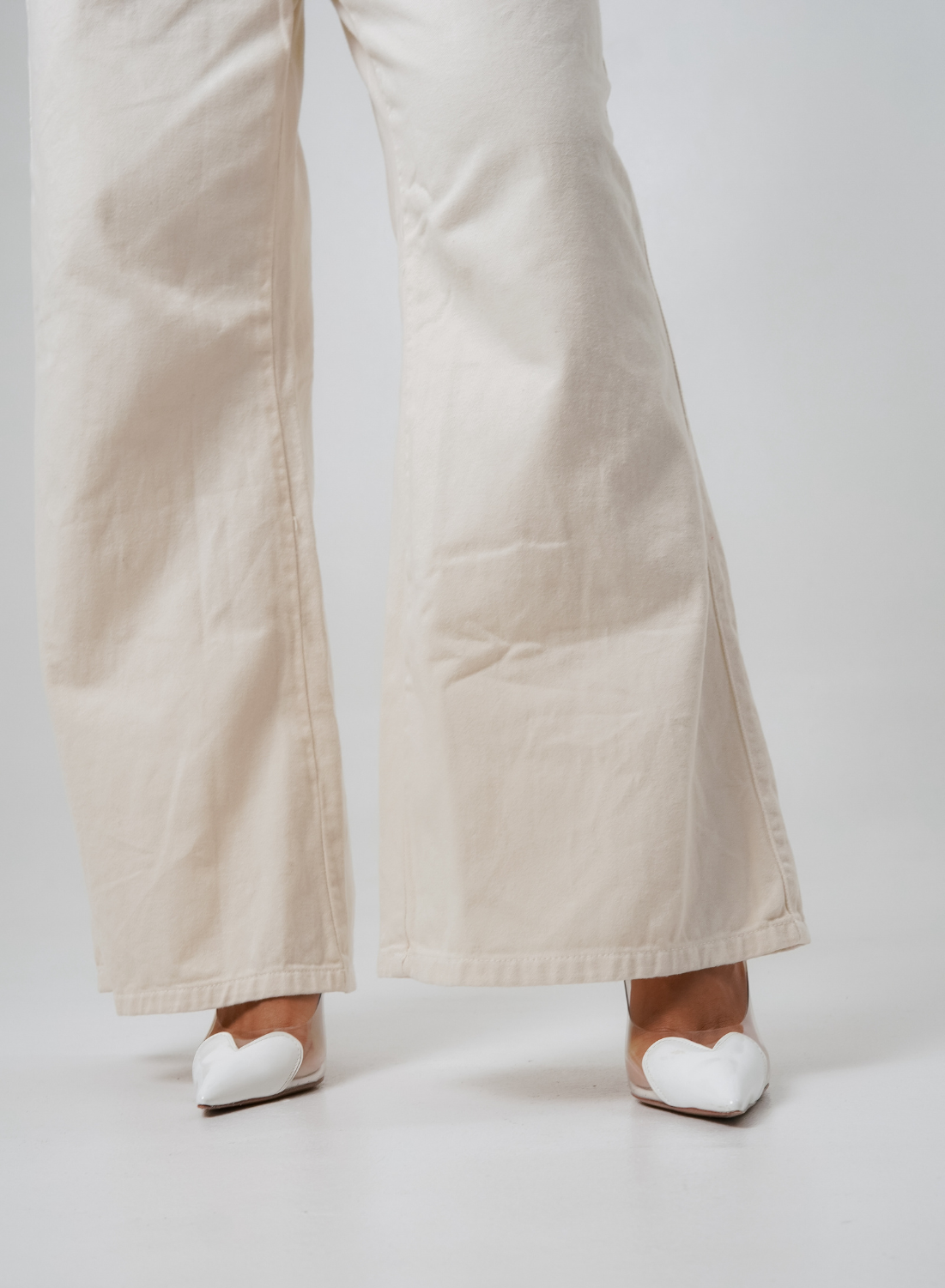 Cora Vanilla - Women's Low Rise Wide Leg Jeans