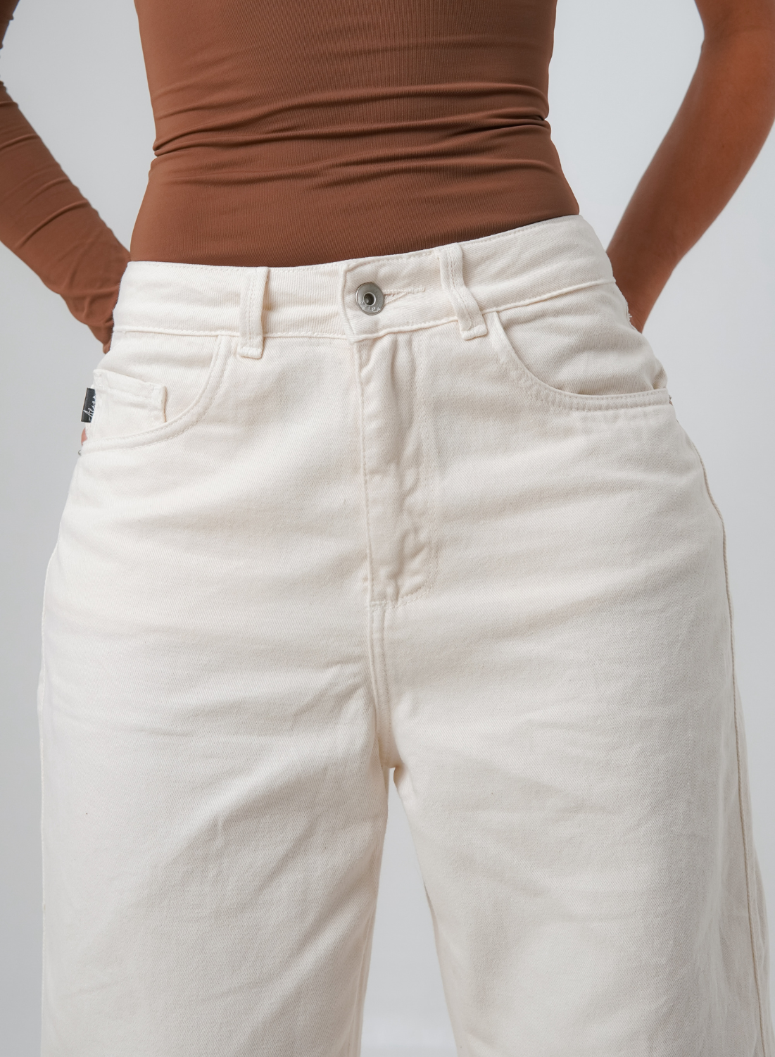 Cora Vanilla - Women's Low Rise Wide Leg Jeans