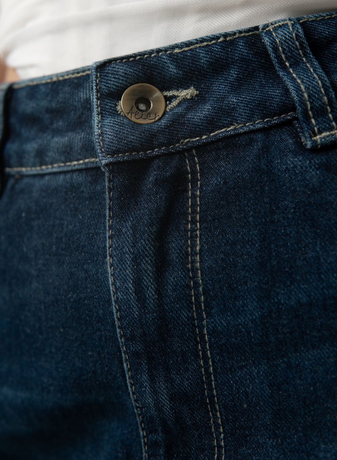 Women's Low Rise Wide Leg Jeans