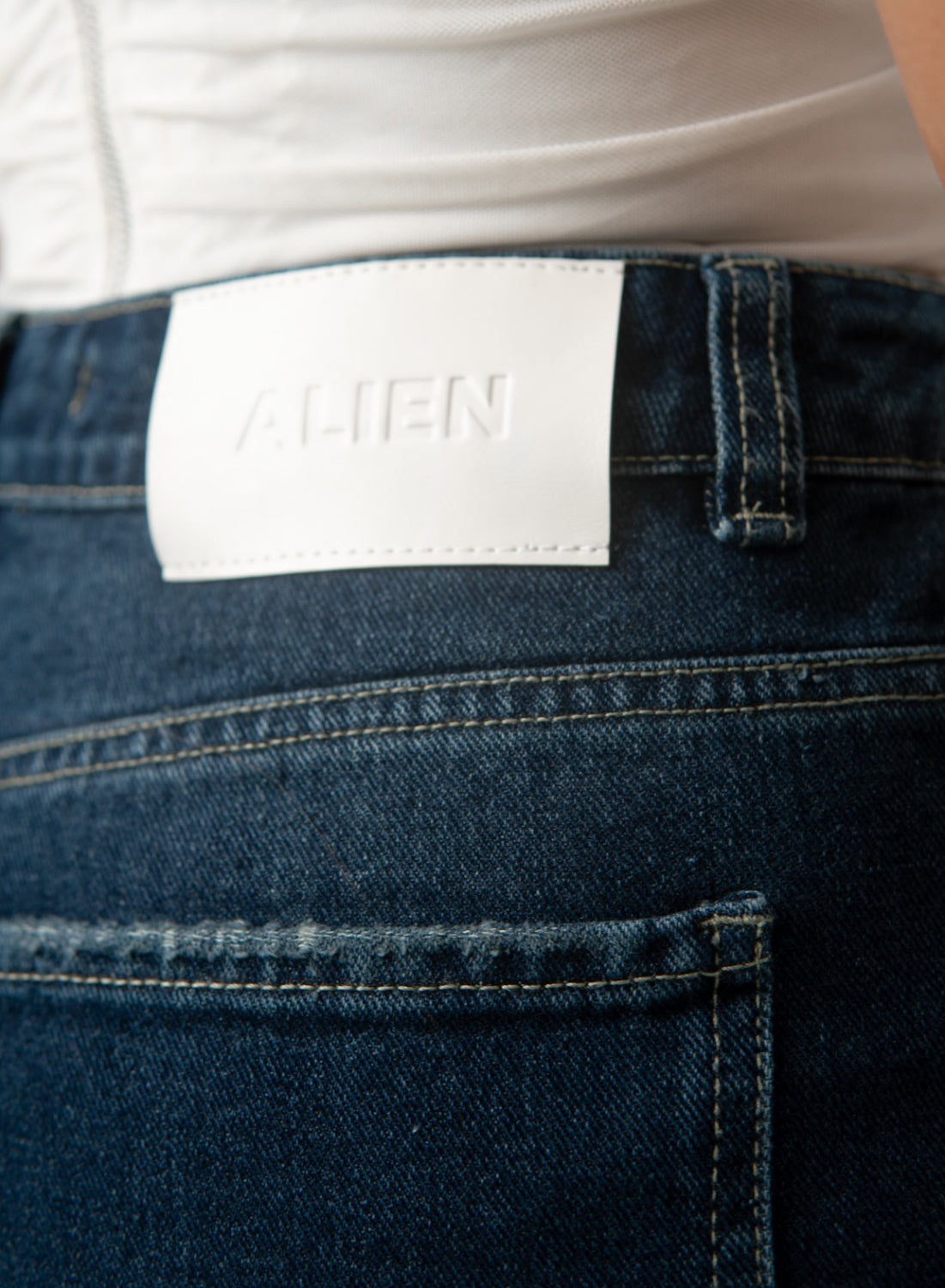 Women's Low Rise Wide Leg Jeans