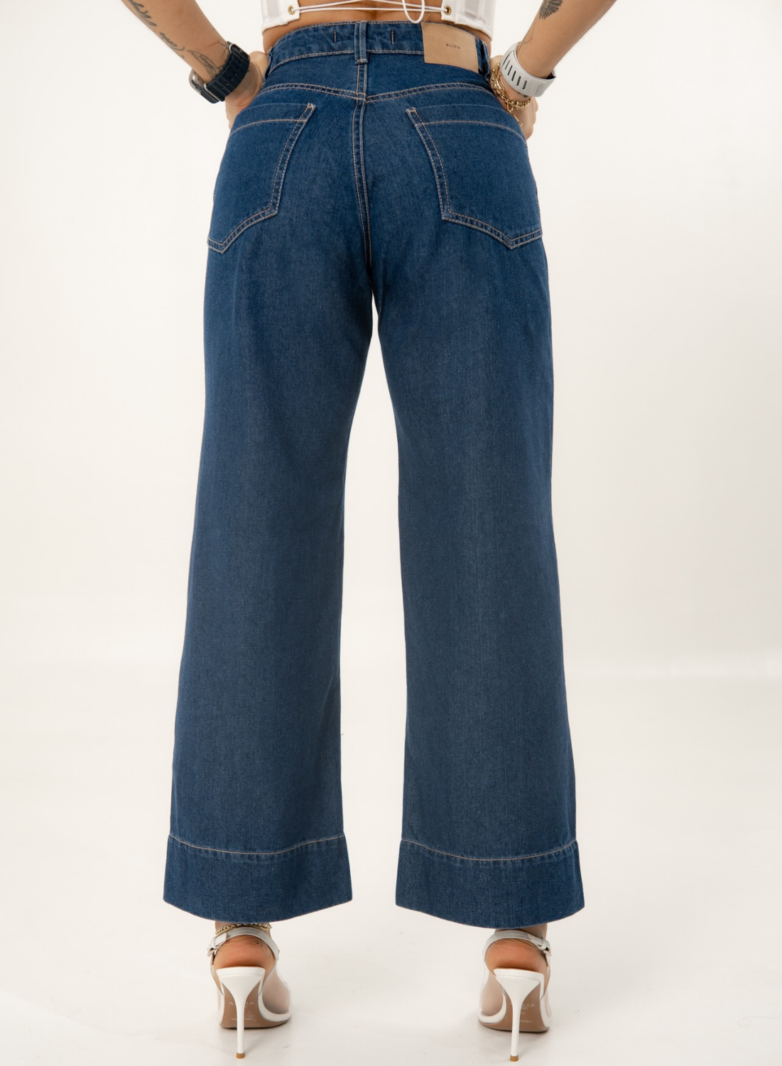 Women's High Rise Straight Cropped Jeans dark blue alien jeans
