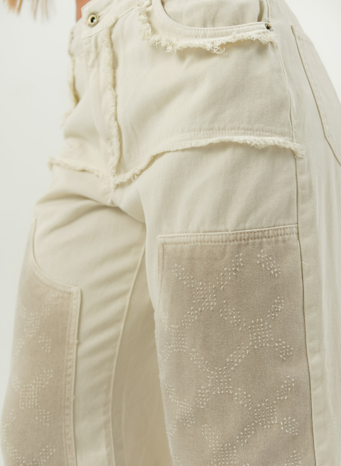 Women's Low Rise Wide Leg Jean