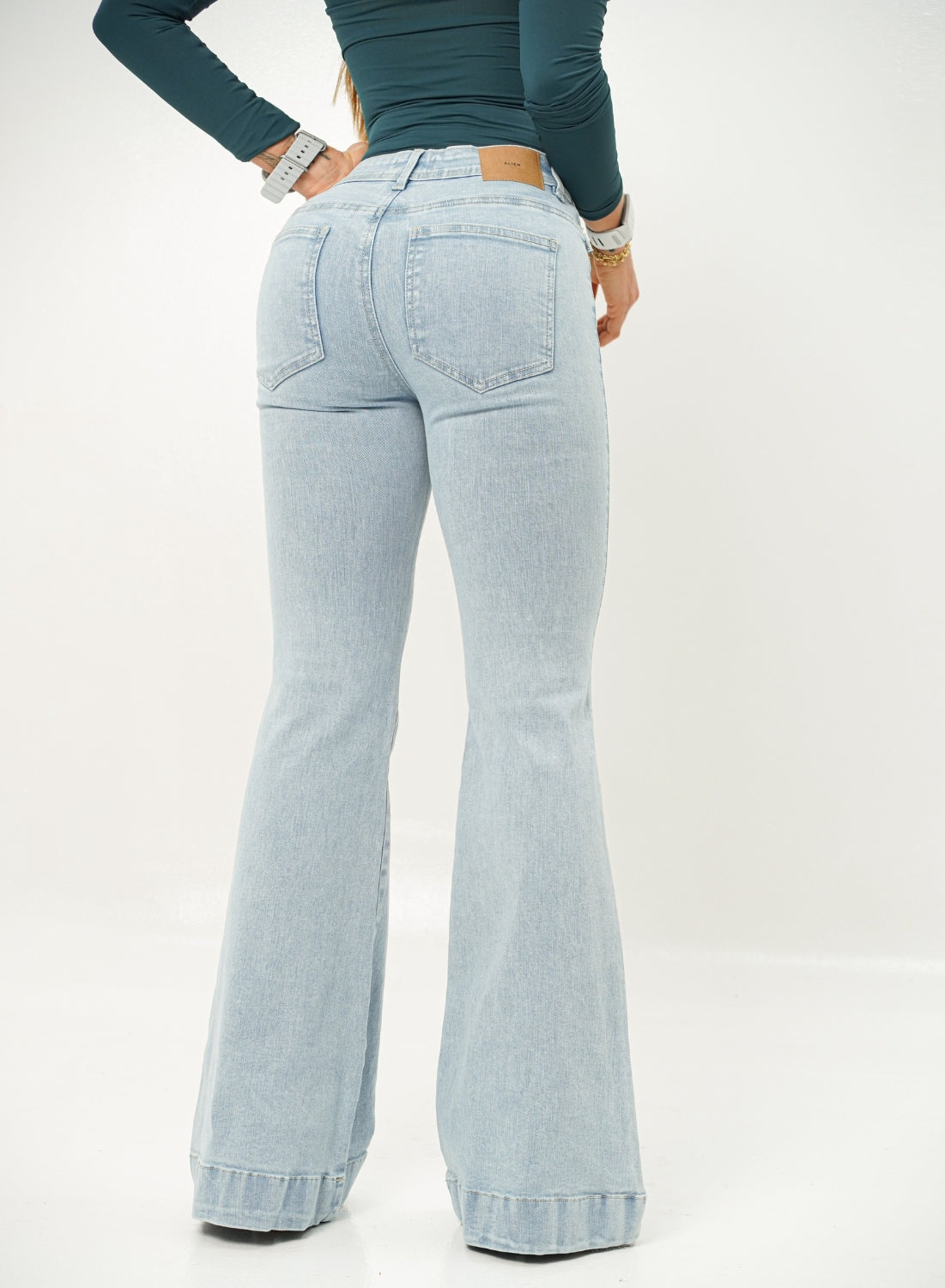Women's Low Rise Bootcut Jeans