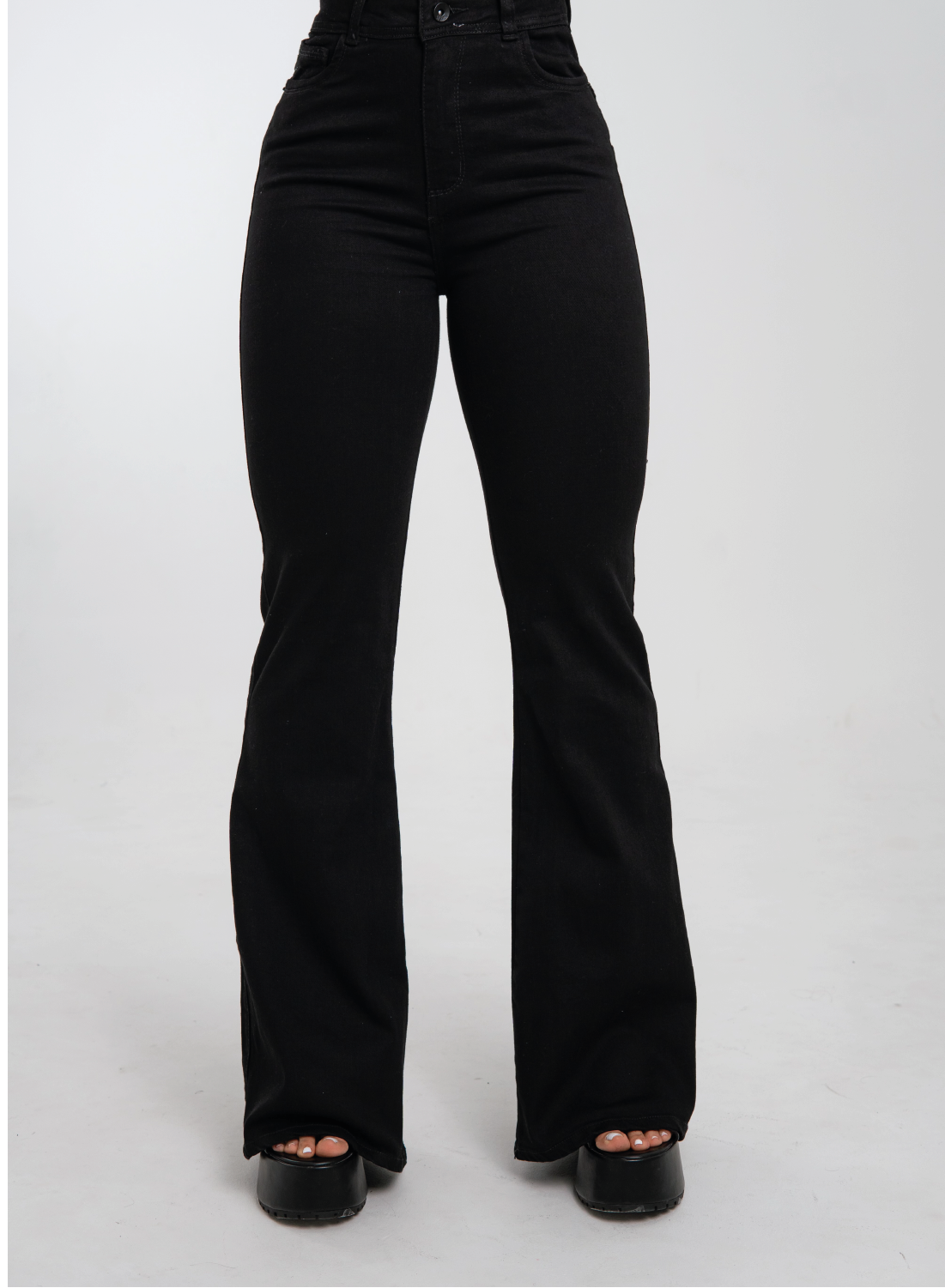 BLACK BOOTCUT JEANS