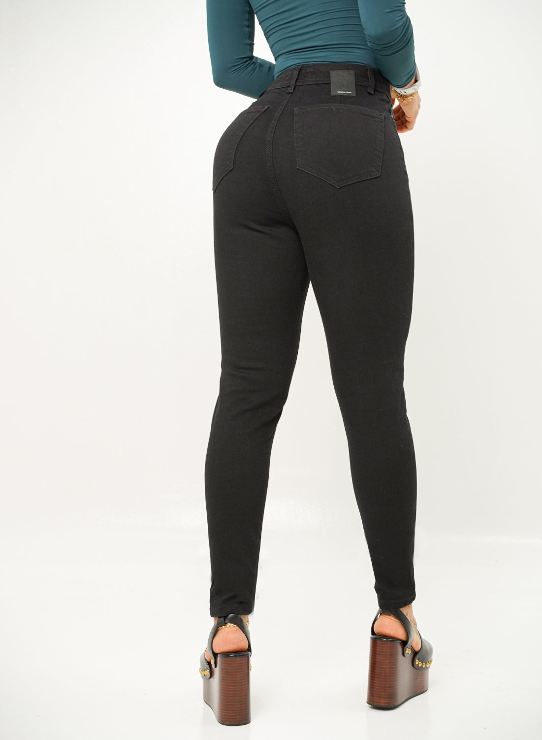 Women's Black High Rise Skinny Jeans