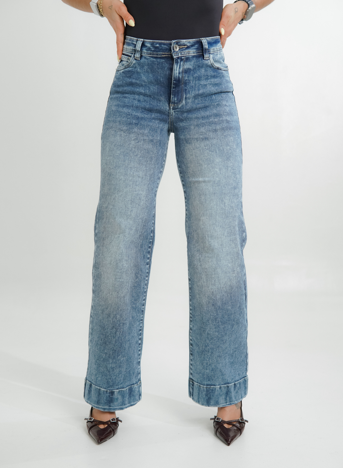 Women's High Rise Classic Mom Flare Jeans