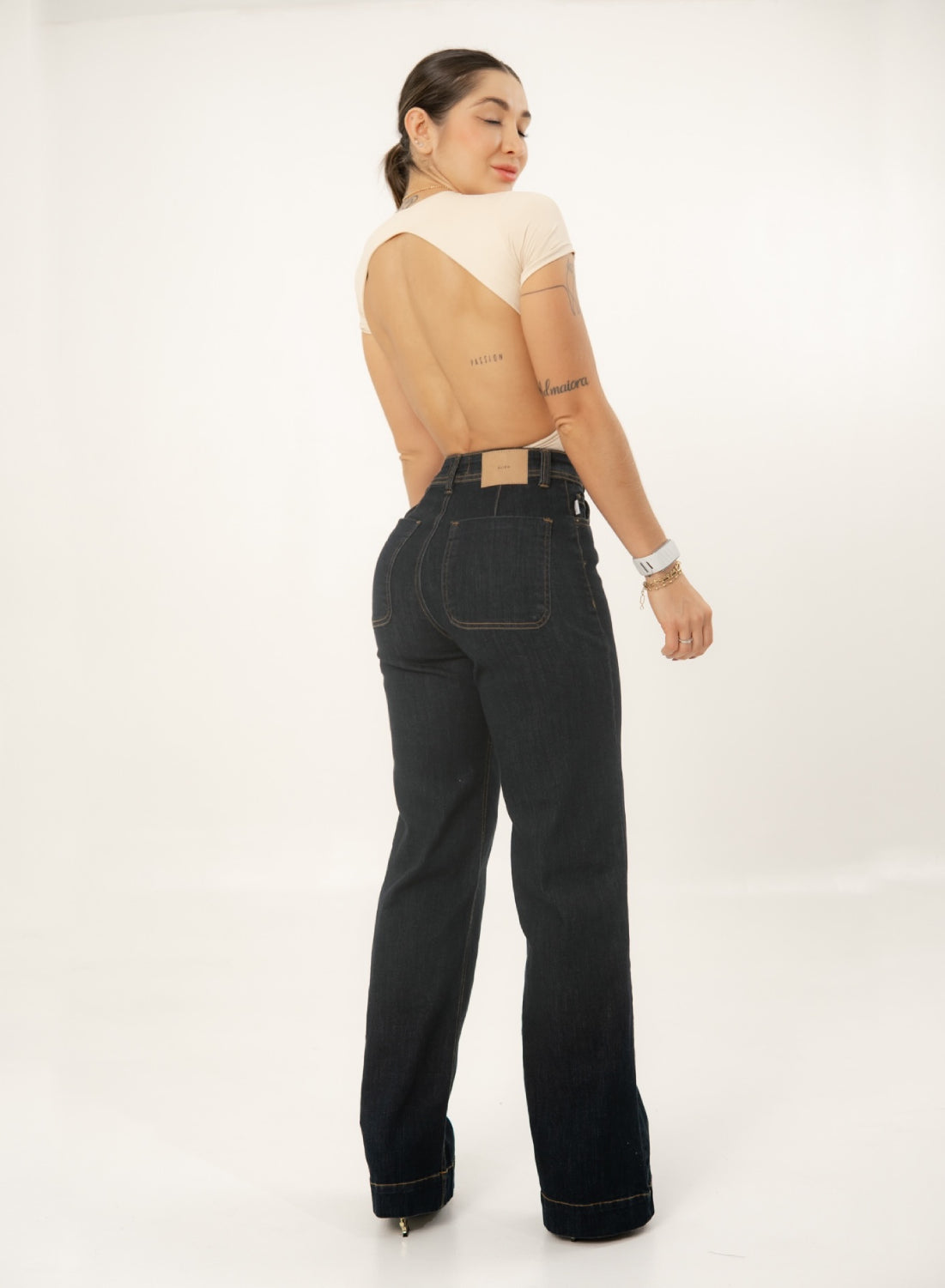 Women's Classic Mom Flare Jeans black alien jeans