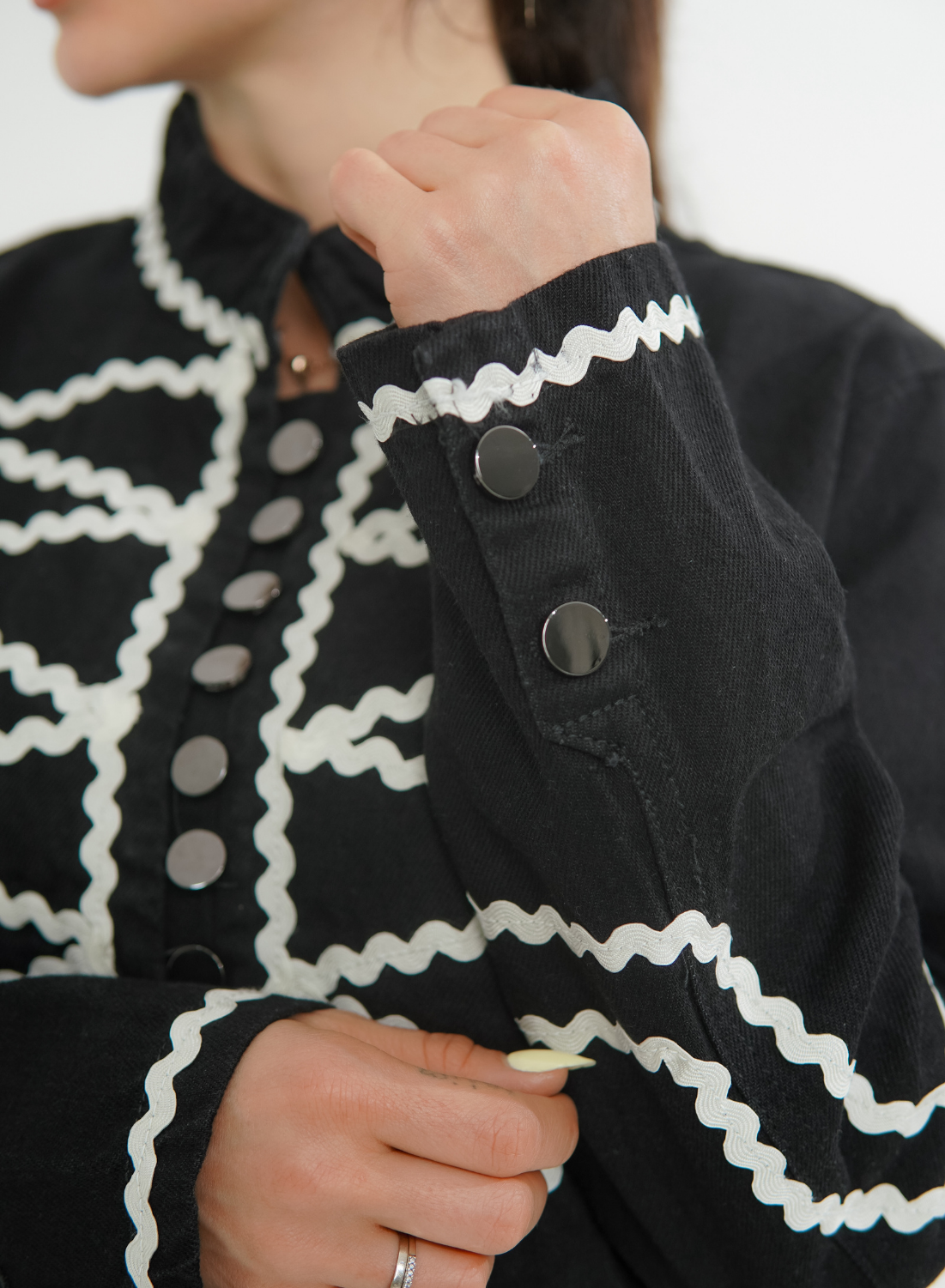 BLACK DENIM JACKET