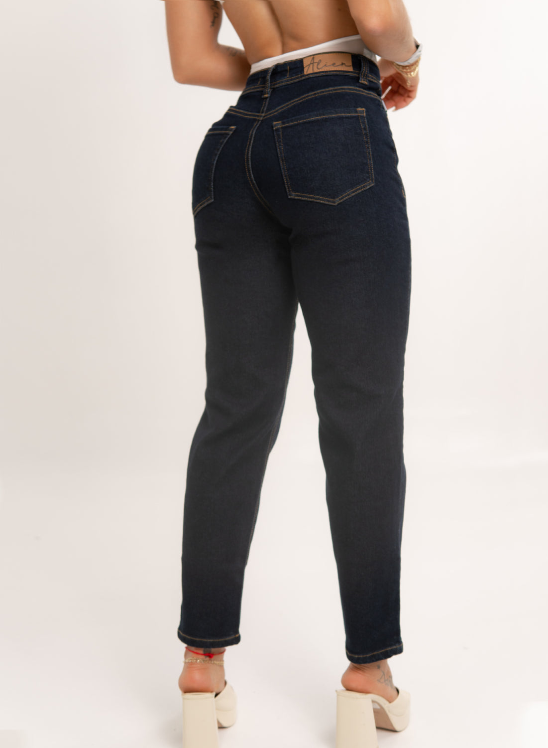 Women's Classic Mid Rise Mom Jeans ALIEN JEANS PUSH UP