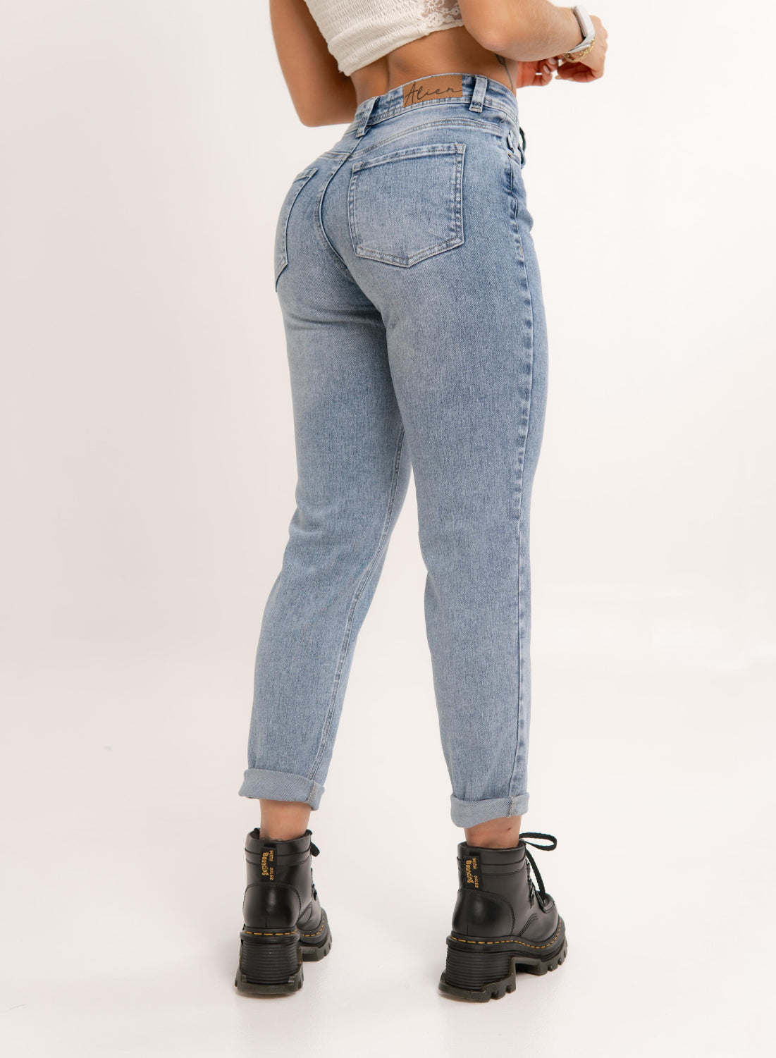 Women's Mid Rise Mom Jeans