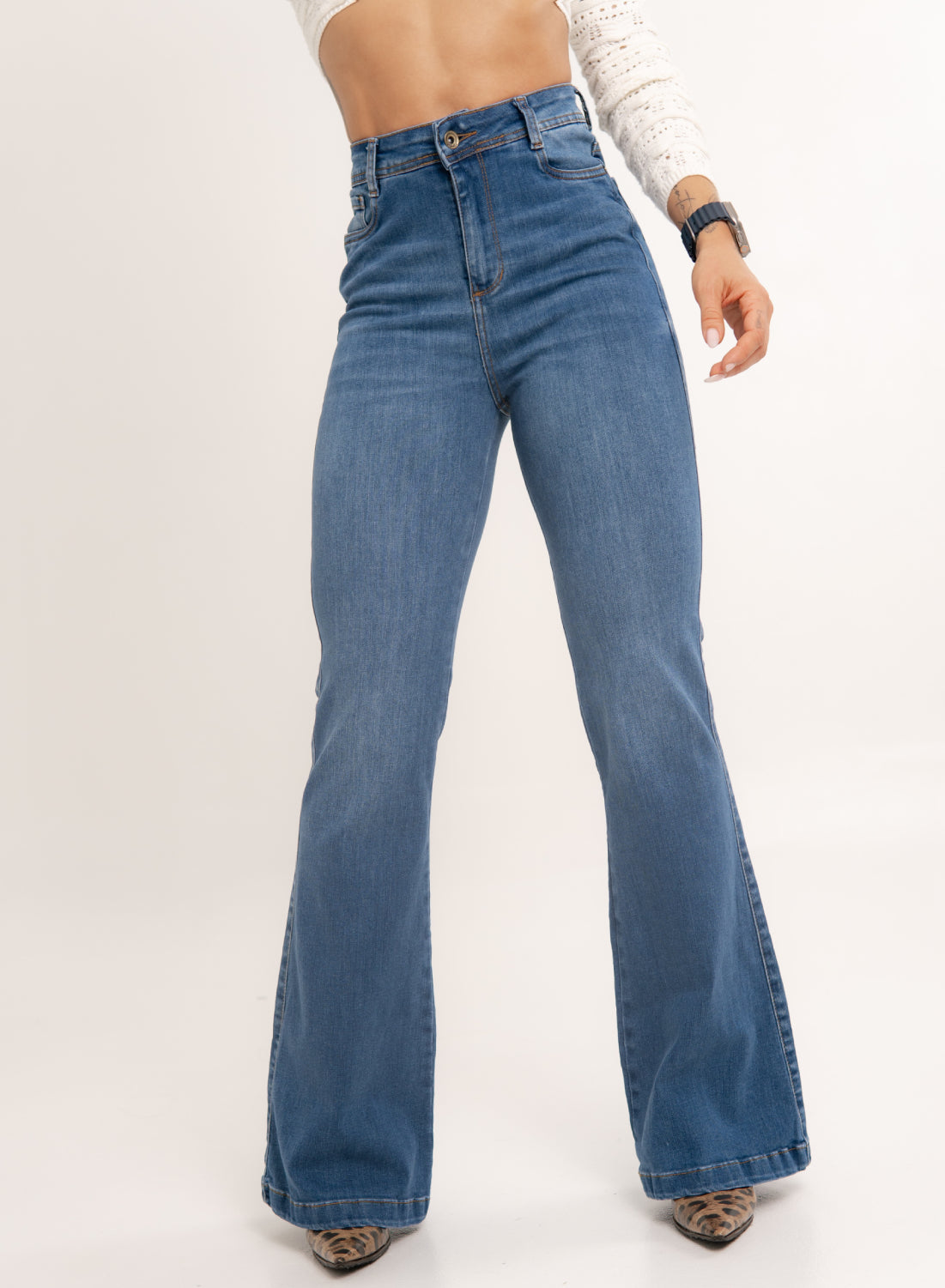 women´s blue bootcut alien jeans