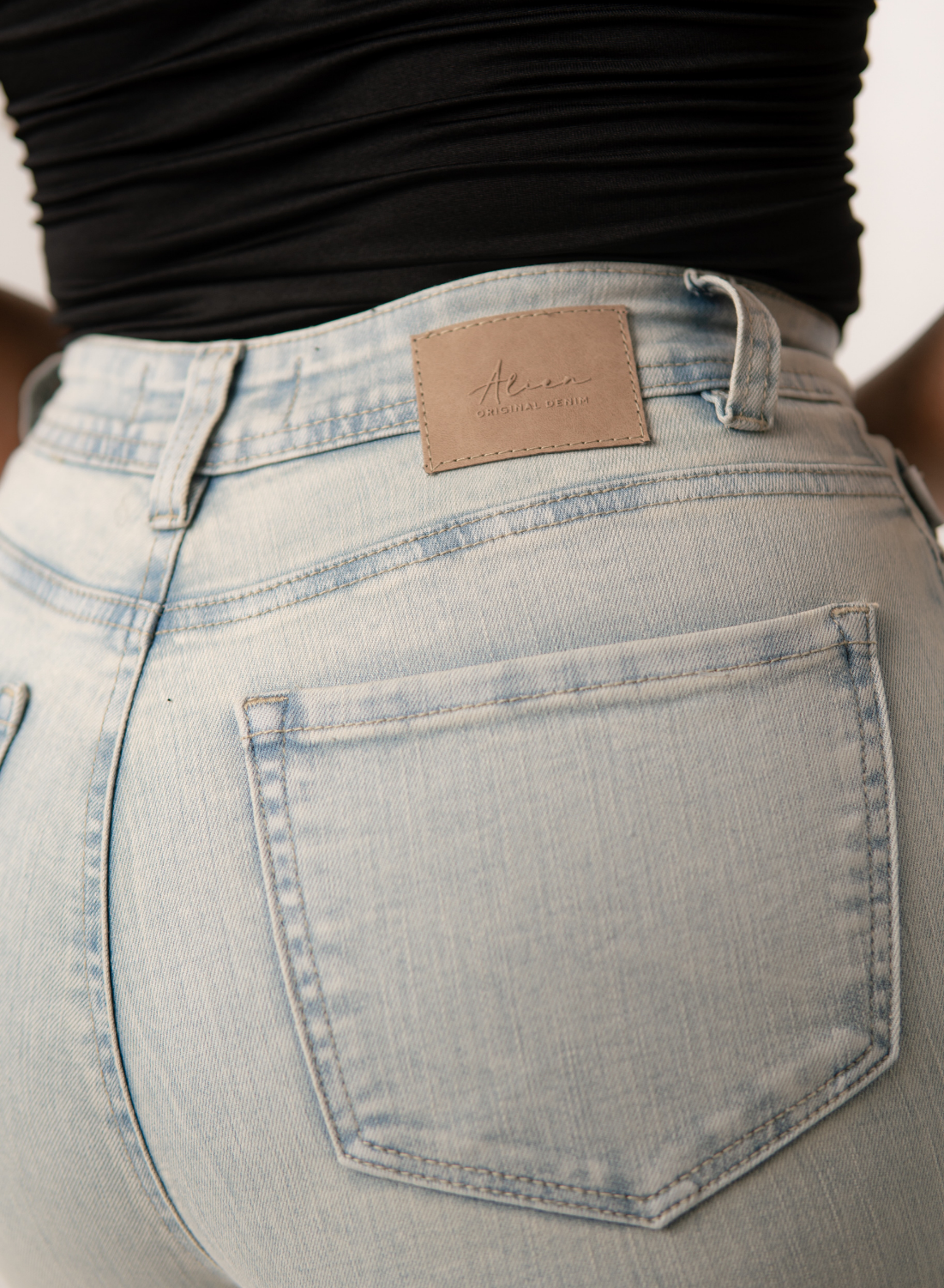 Simone 5 - Women's High Rise Bootcut Jeans