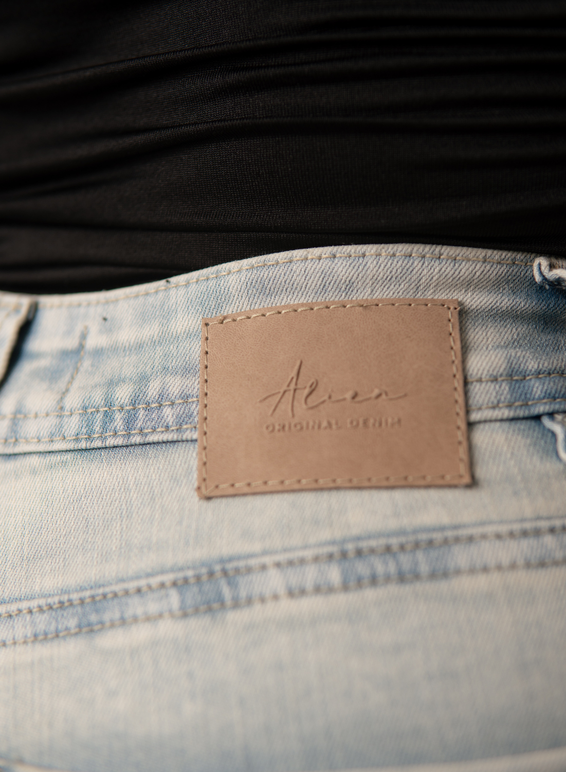 High Rise Bootcut Jeans Push Up Alien JEANS