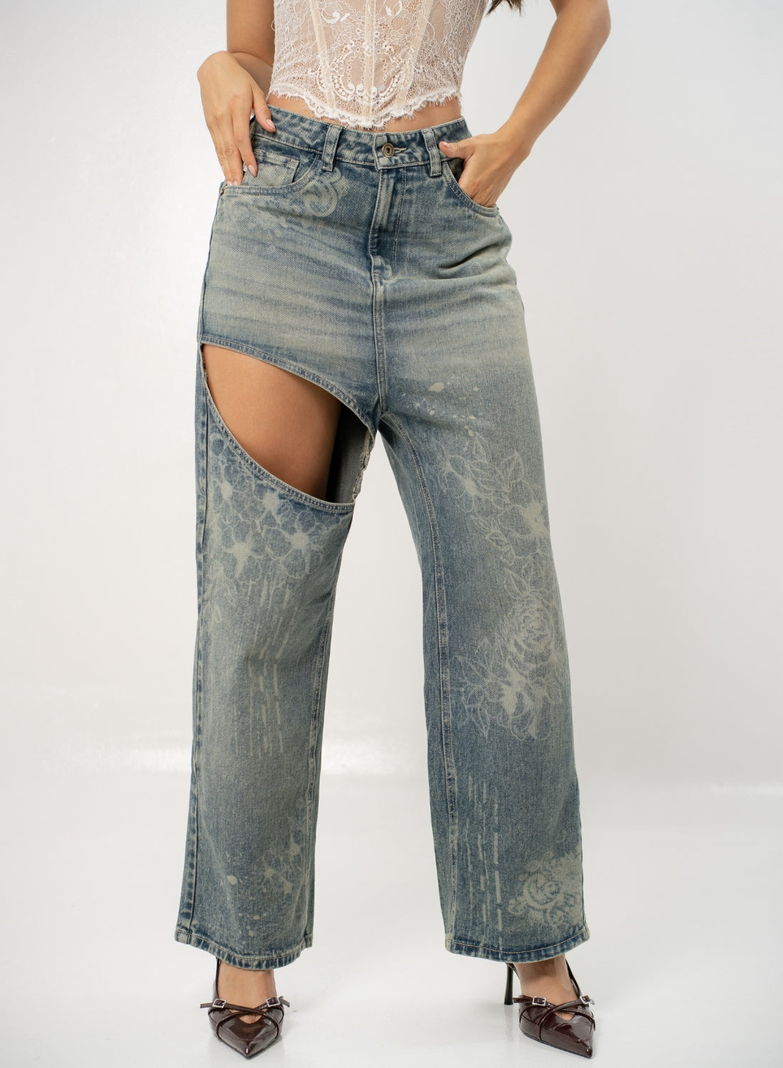Women's Low Rise Barrel ALIEN Jeans