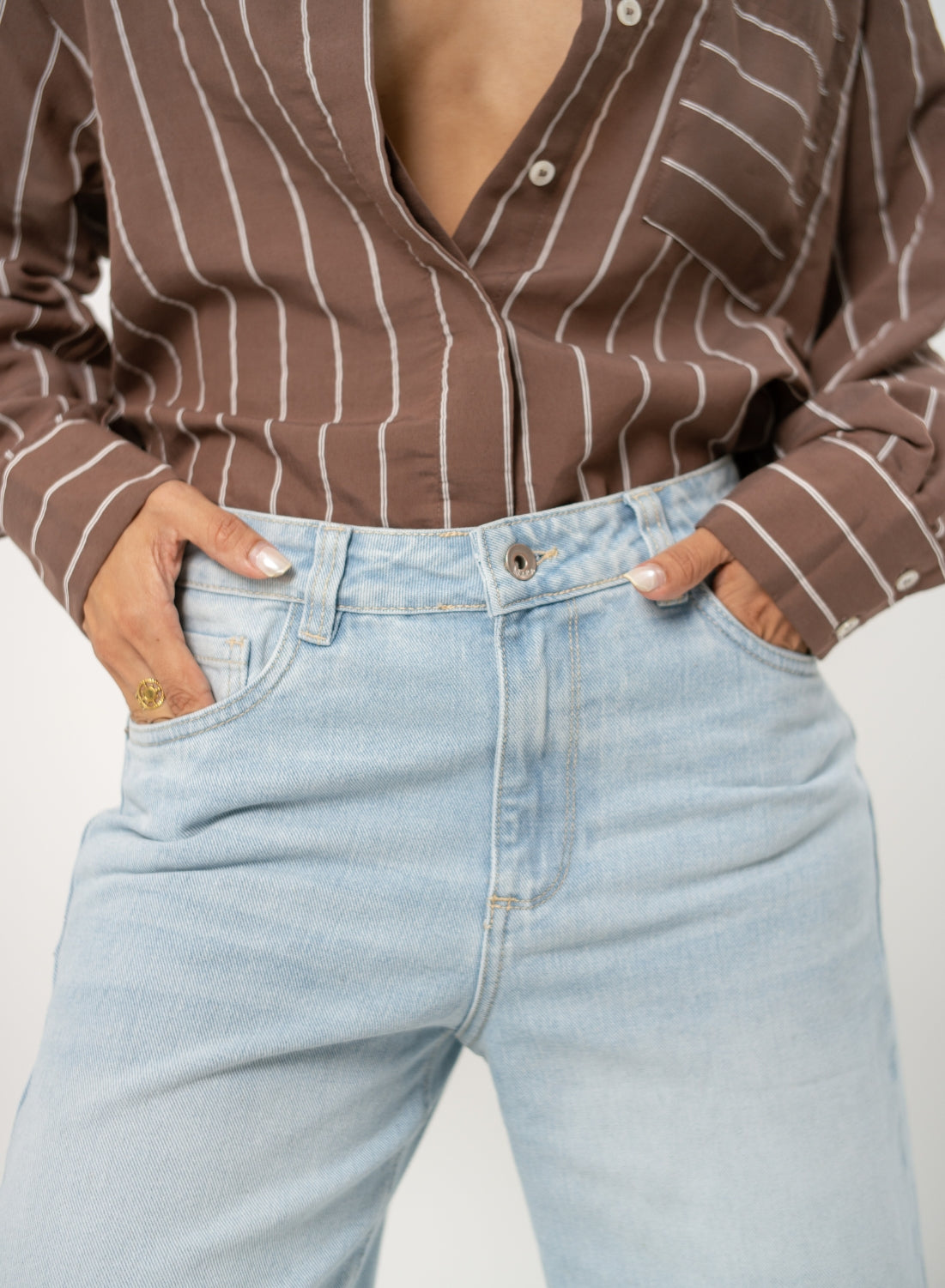 Women's Mid Rise Straight Jeans  LIGHT BUE ALIEN JEANS