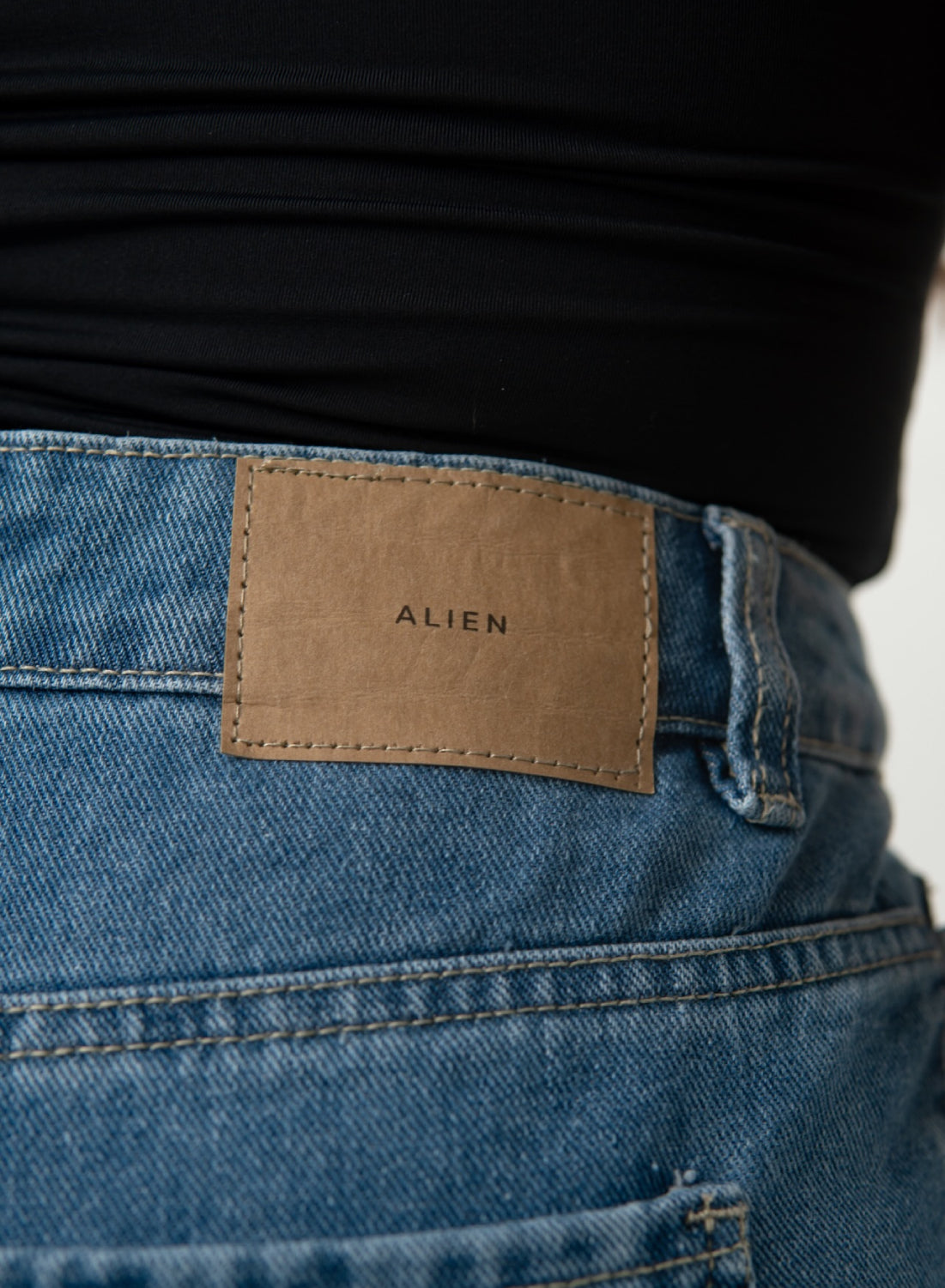 Women's Mid Rise Straight Jeans