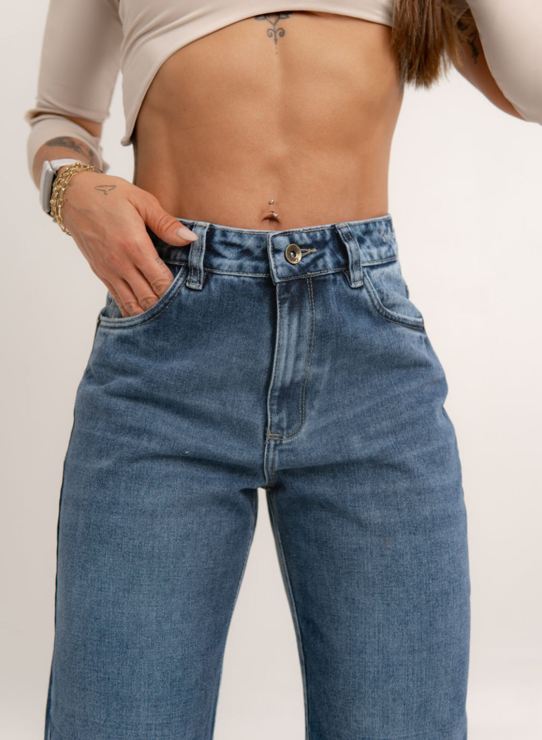Women's Mid Rise Straight Jeans Comfortable jeans Alien Jeans