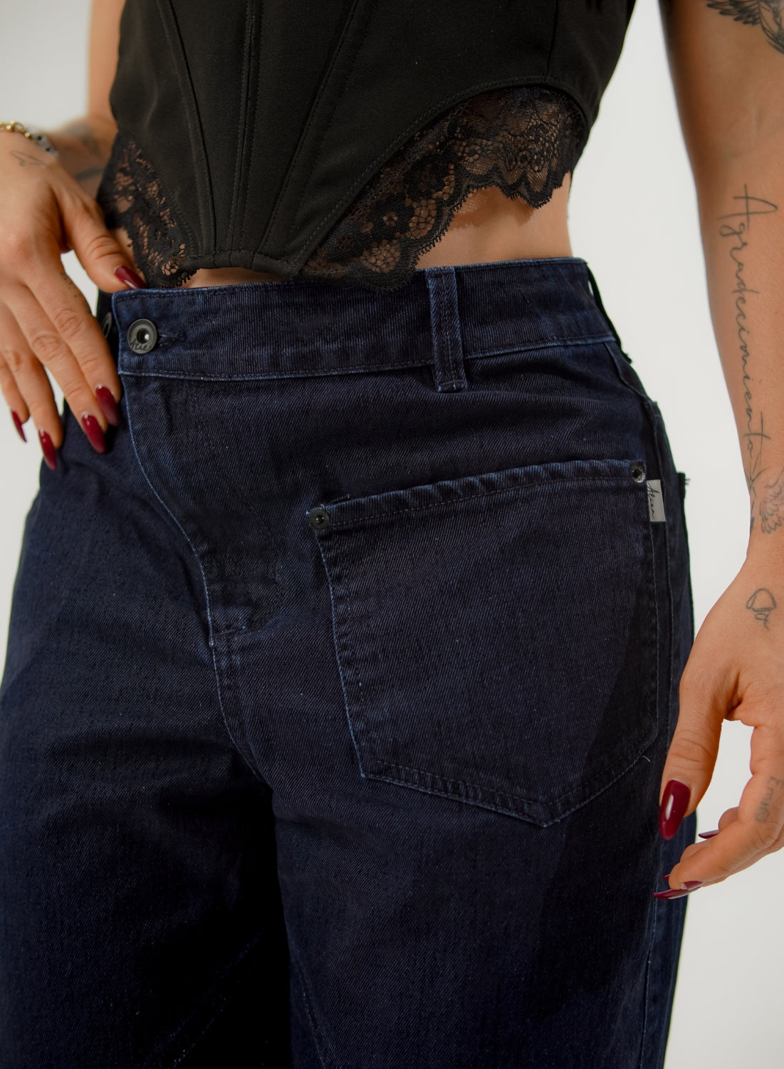 Women's  Low Rise Straight dARK bLUE Jeans