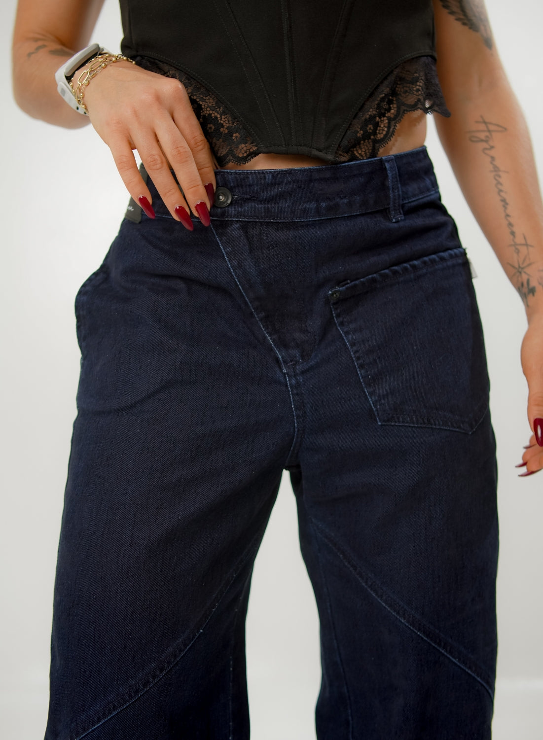 Women's  Low Rise Straight dARK bLUE Jeans