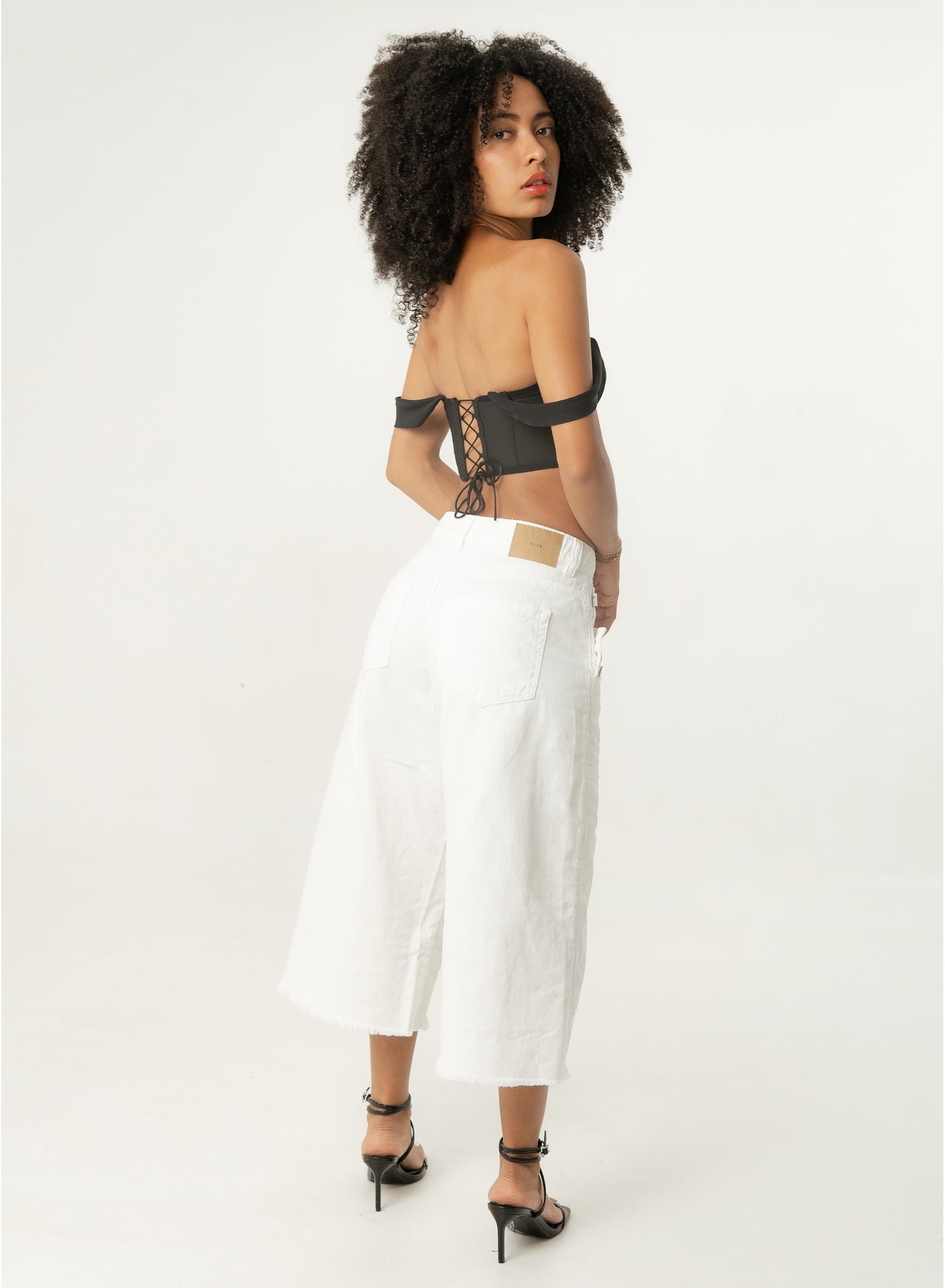 Women's Extra Long Low Rise White Jorts