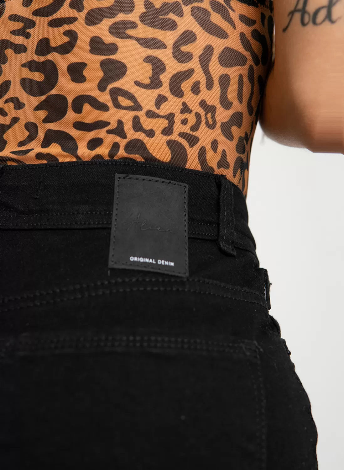 BLACK - High Rise Straight Jeans