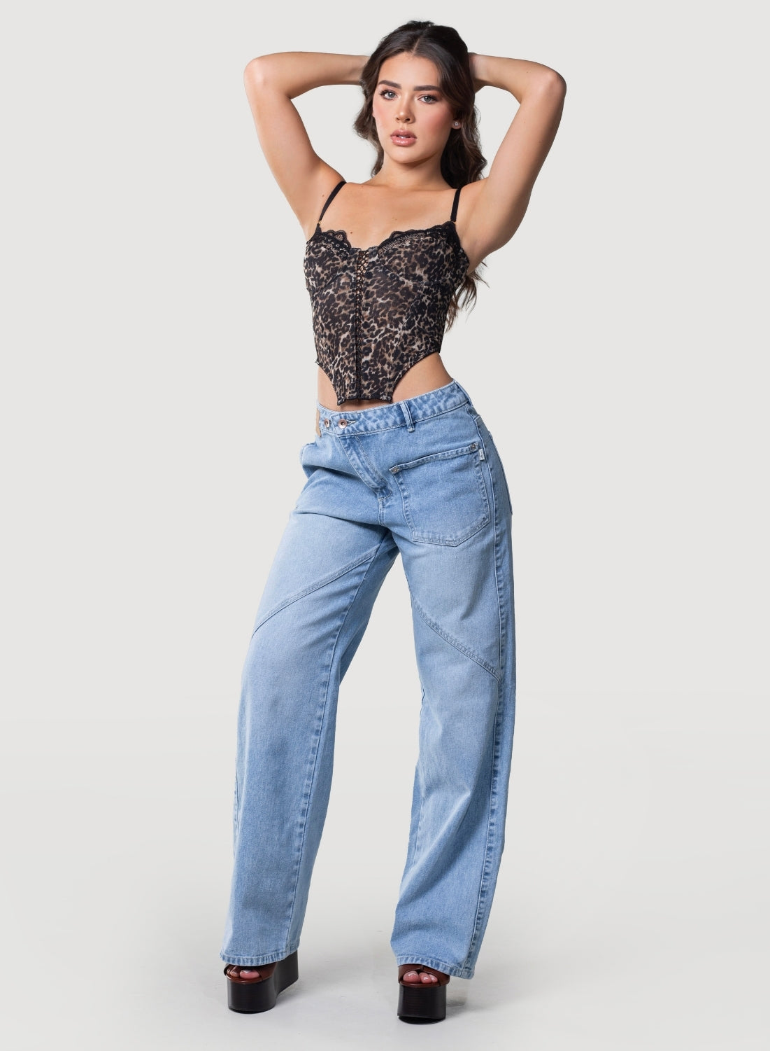 Women's Low Rise Straight Jeans alien jeans colombia