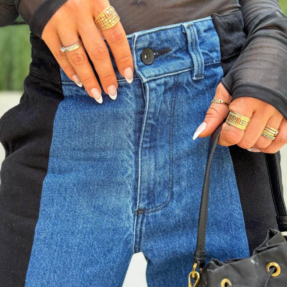Women's Mid Rise Straight Jeans