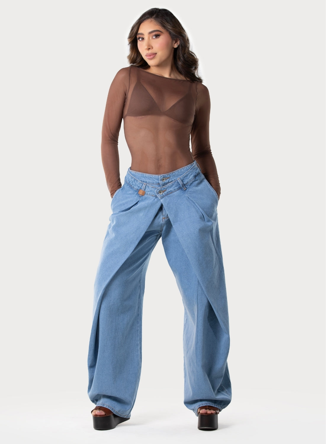 Women's Mid Rise Tailored  Baggy Alien Jeans Colombia  light blue