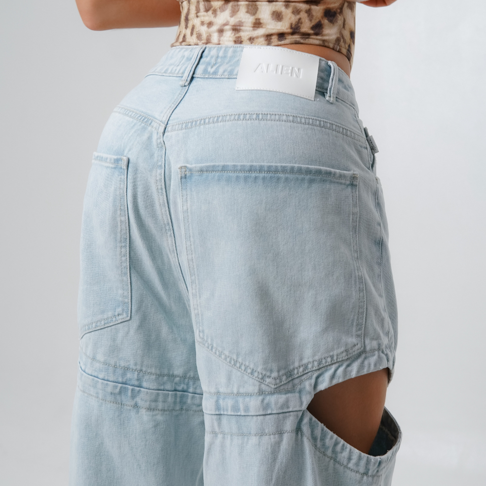 
                      
                        Women's Low Waist Barrel Jeans
                      
                    