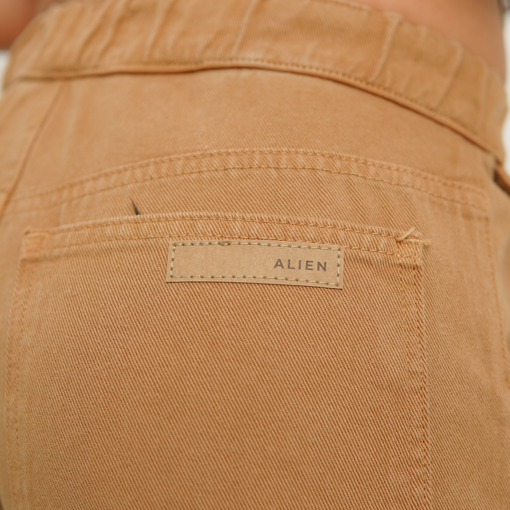 
                      
                        Women's Mid Rise Cargo Jeans BROWN
                      
                    