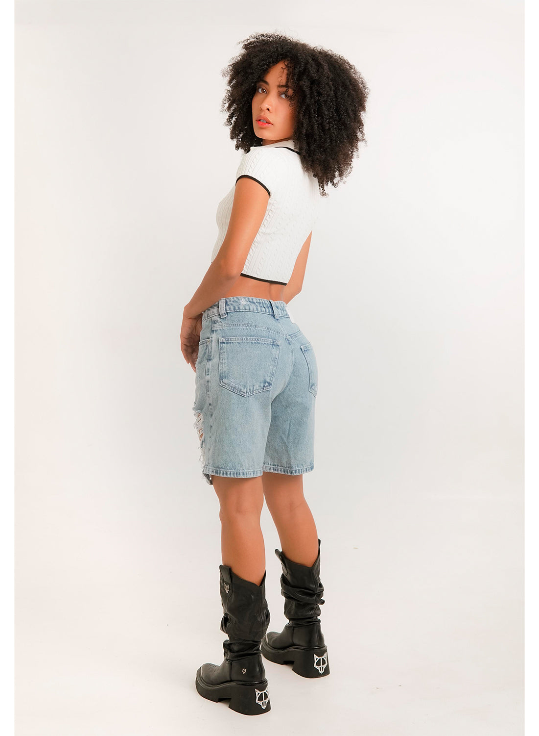 Women's Mid Rise Cargo Jorts