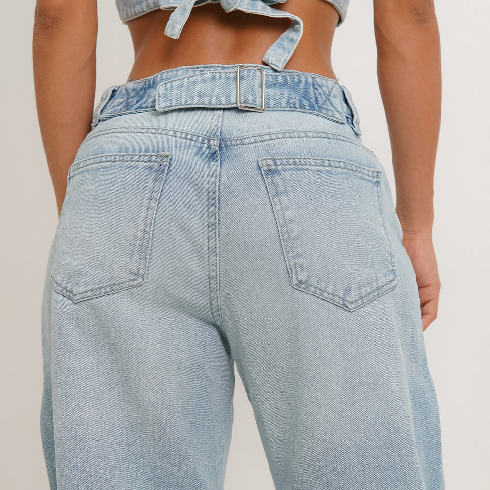 
                      
                        Women's Low Rise Flare Jeans jeans are in style
                      
                    