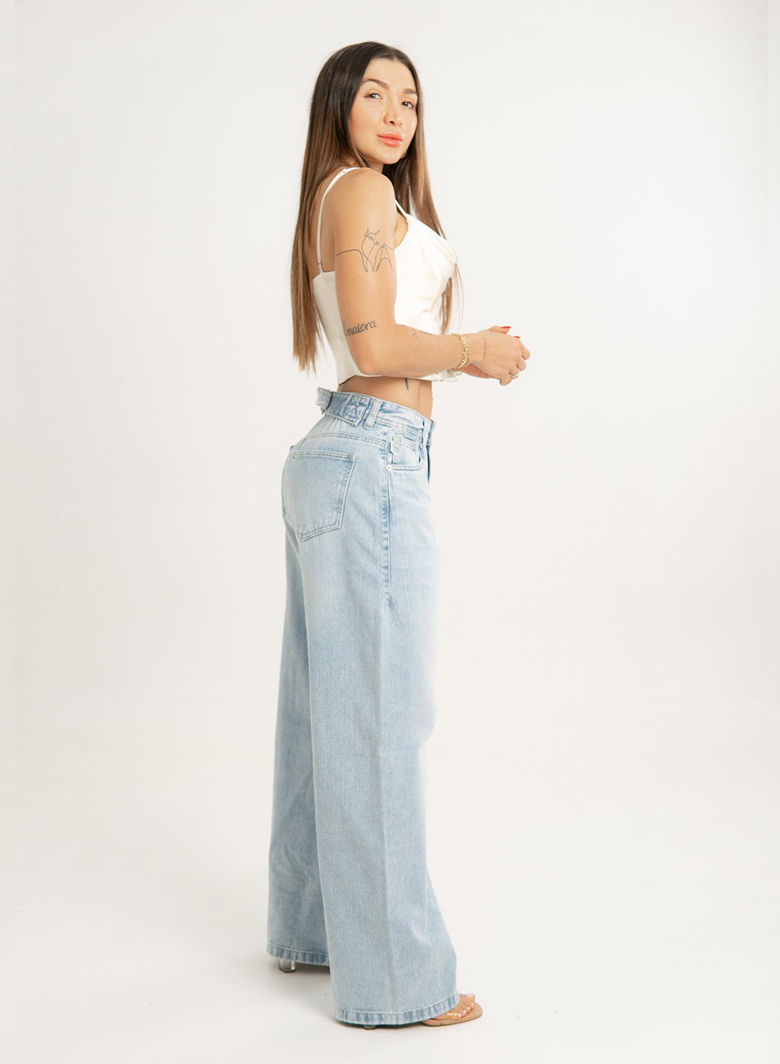 Women's Low Rise Flare Jeans jeans are in style